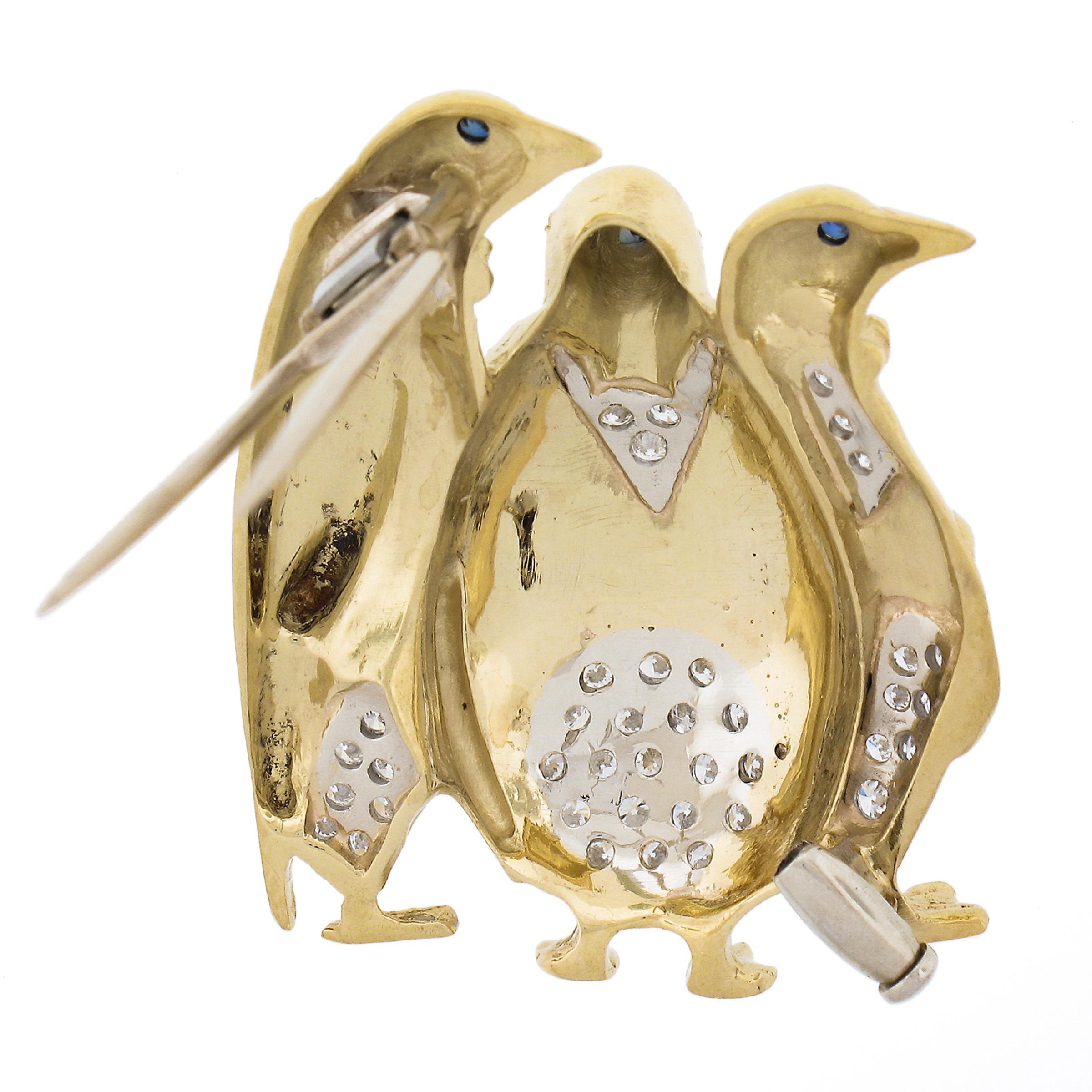 Italian 18K TT Gold Diamond & Sapphire 3 Whimsical Penguin in Tuxedo Pin Brooch In Excellent Condition In Montclair, NJ