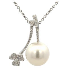 Collier italien en or blanc 18K avec pendentif perle des mers du sud et diamant 0.24 cts 11.5mm