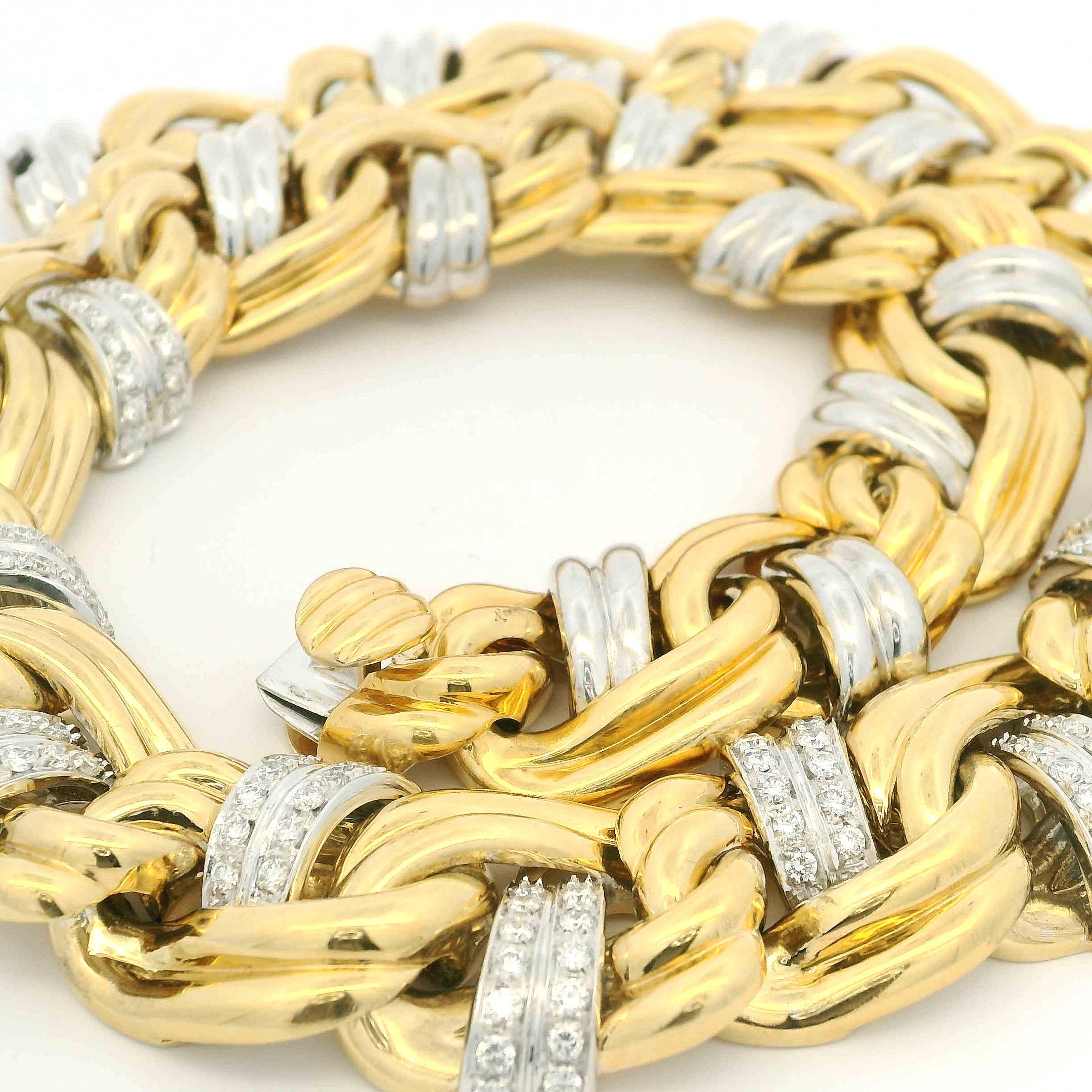 Italienische 18K Gelb- und Weißgold schwere A Link Halskette mit 5,5 Karat Diamant im Angebot 1