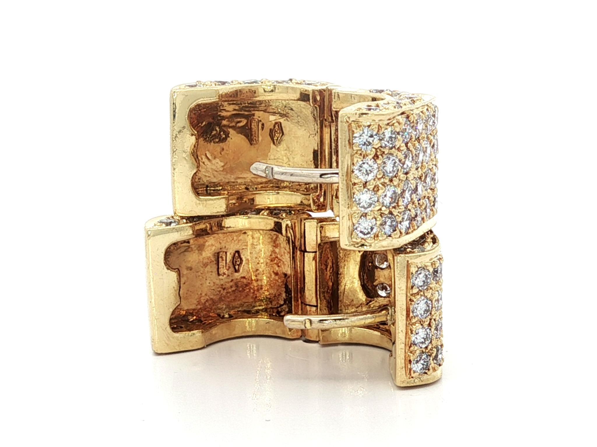 Boucles d'oreilles italiennes en or jaune 18k avec diamant pavé de feu 1.55ctw en vente 10