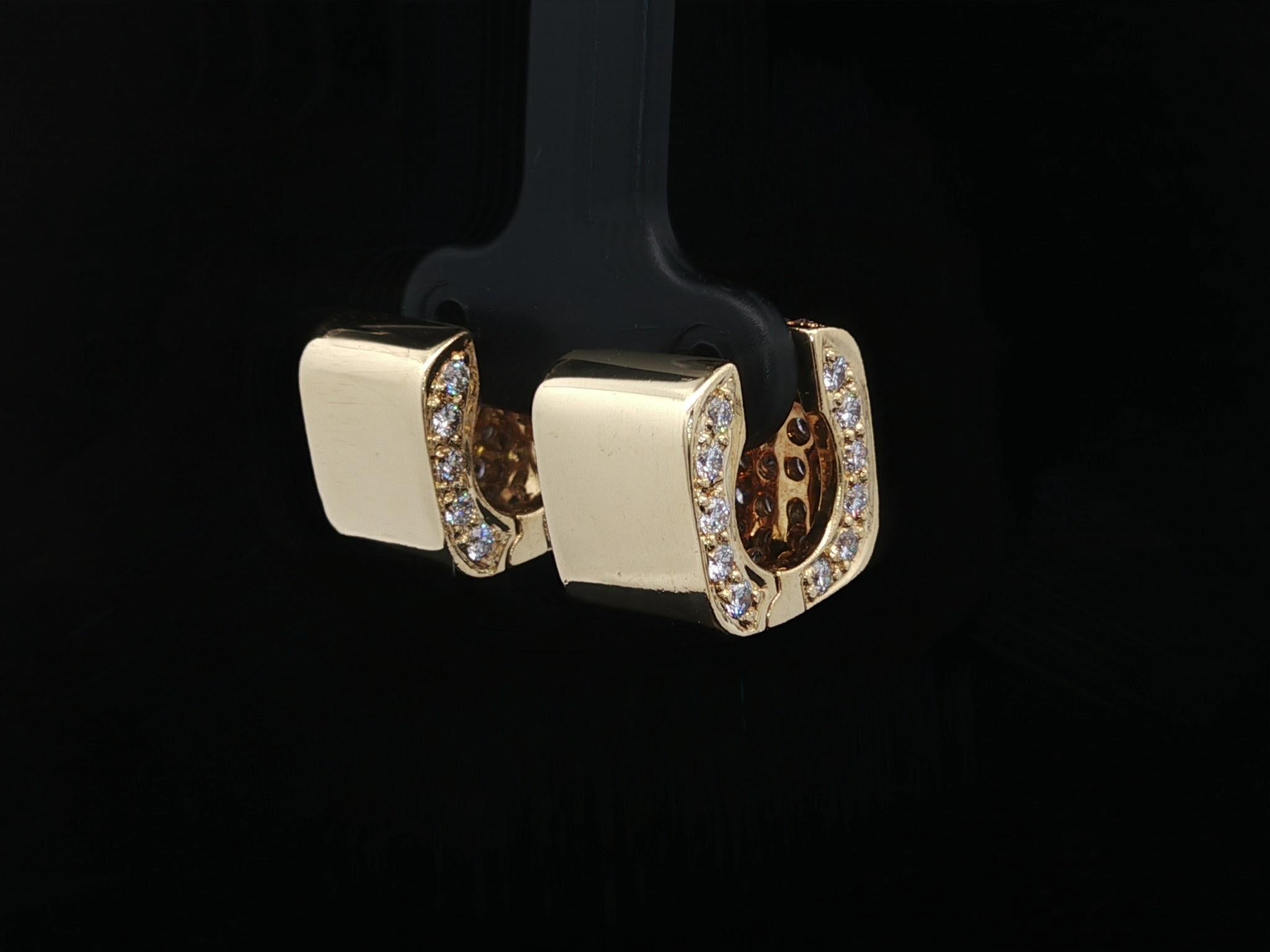 Boucles d'oreilles italiennes en or jaune 18k avec diamant pavé de feu 1.55ctw Excellent état - En vente à Montclair, NJ