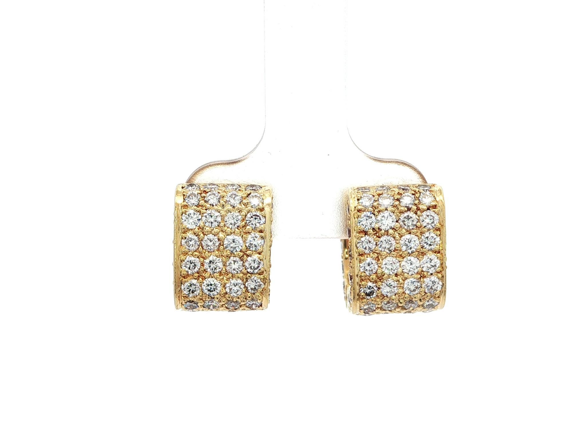 Boucles d'oreilles italiennes en or jaune 18k avec diamant pavé de feu 1.55ctw en vente 3