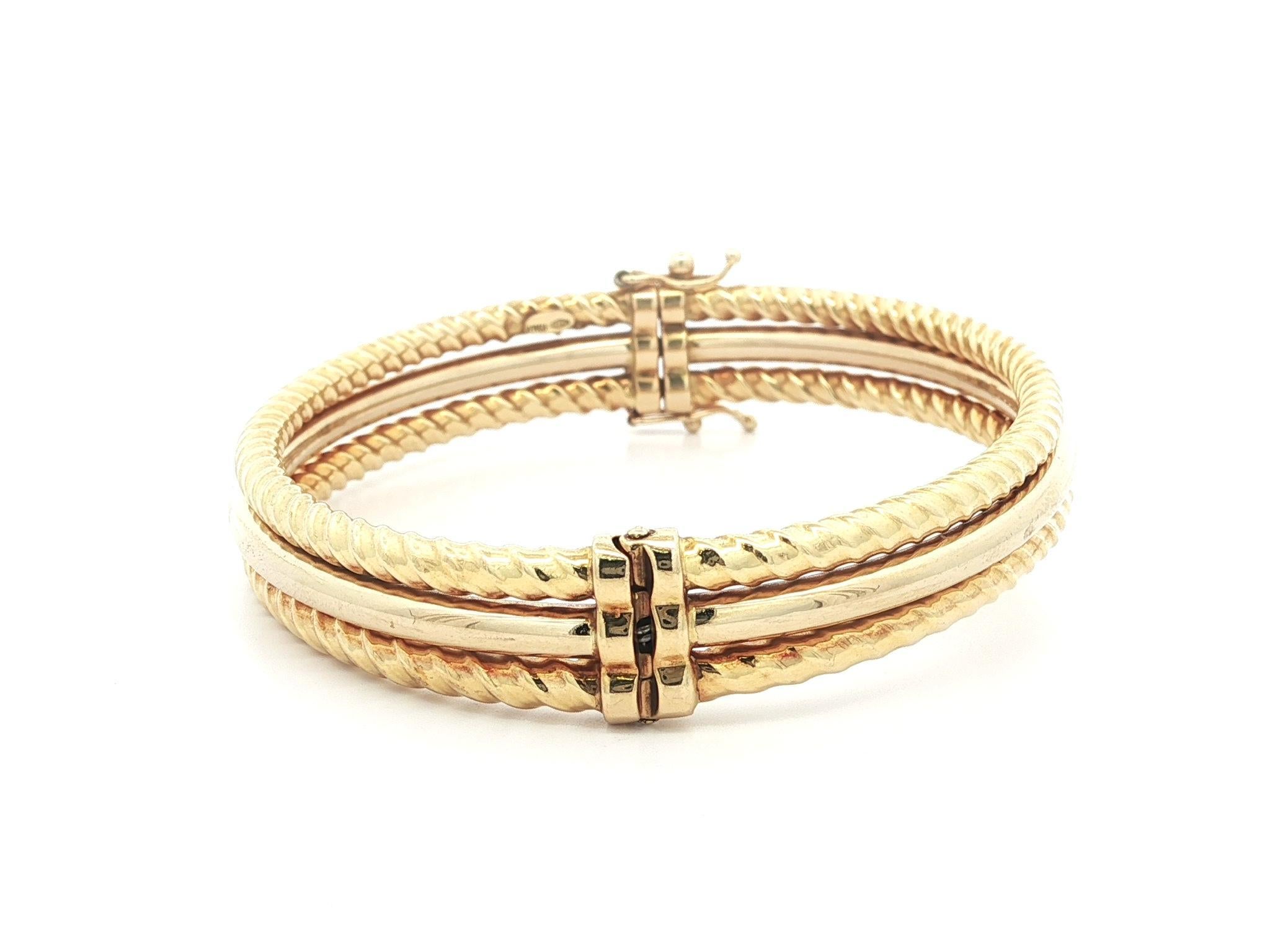 The Row Design/One Bracelet à charnière en or jaune 18k à 3 rangs torsadés en vente 2