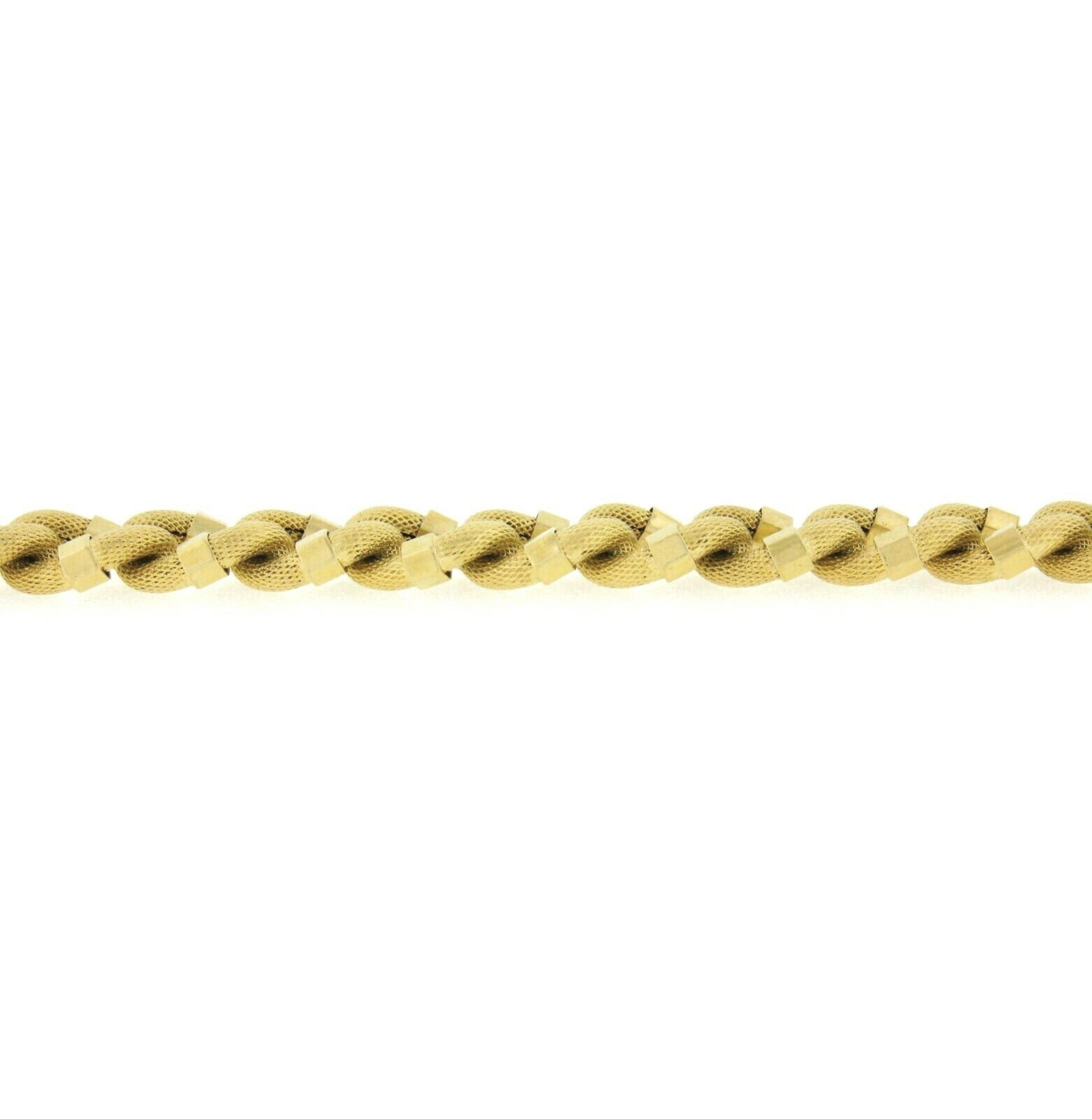 Women's or Men's Italian 18K Yellow Gold Textured Faceted Fancy Open Curb Link Bracelet