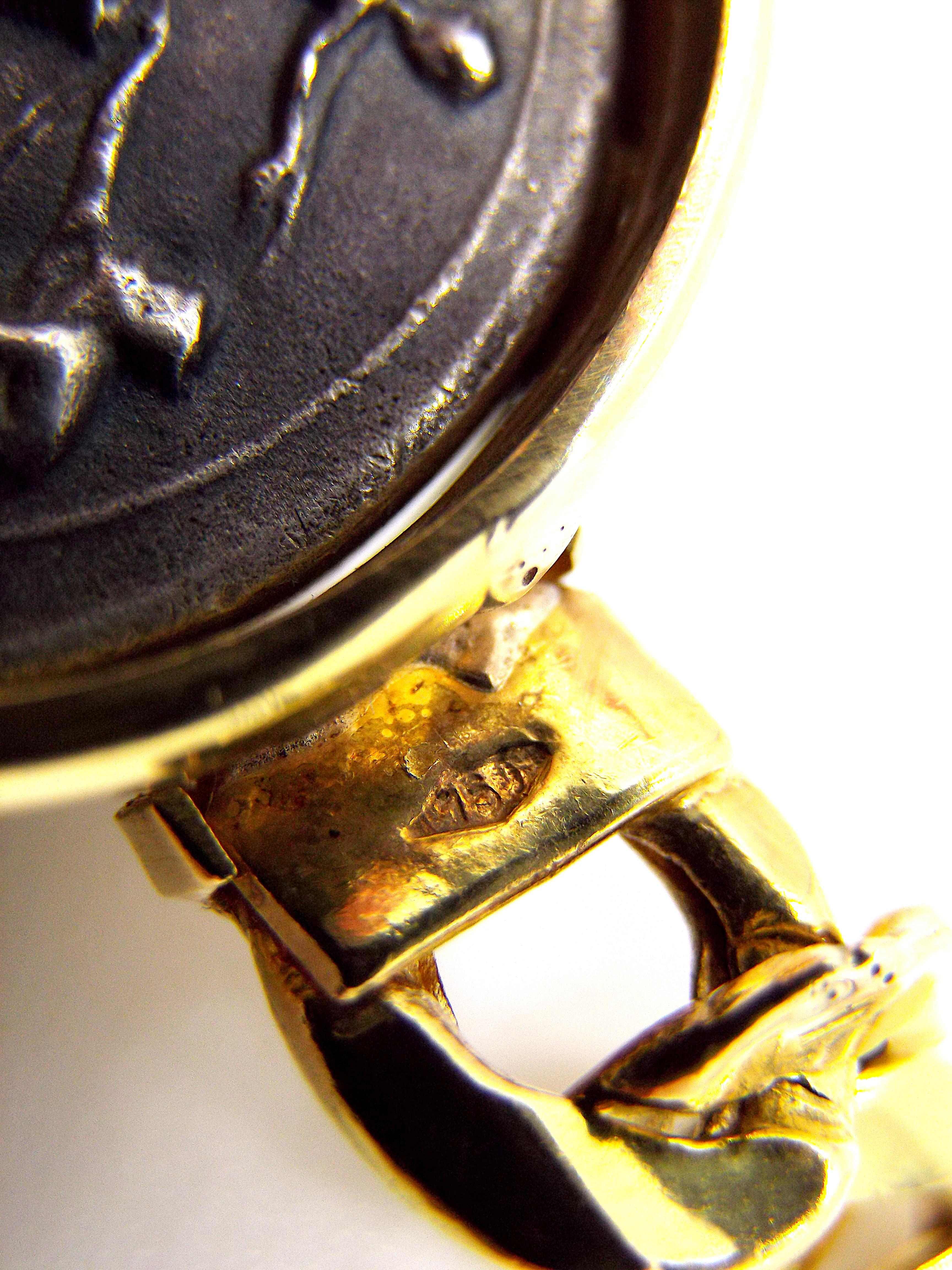 Chaîne collier italienne à pièces en or jaune 18 carats des années 1980 en vente 1