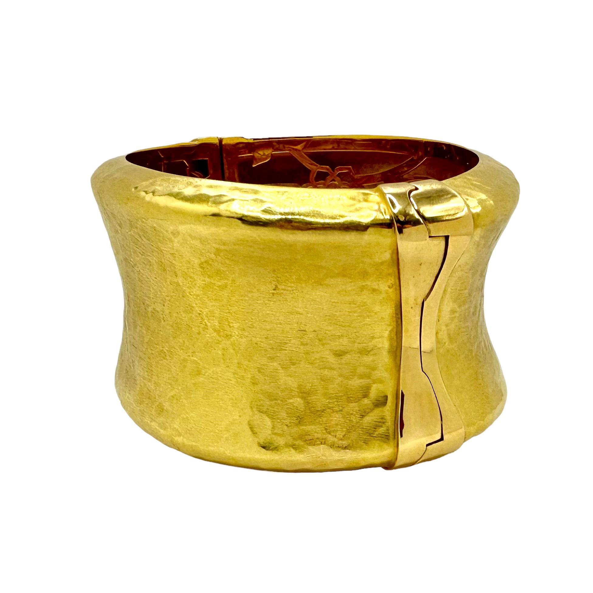 Modern Italian 18k Yellow Gold Concave Hammered Satin Finish Cuff