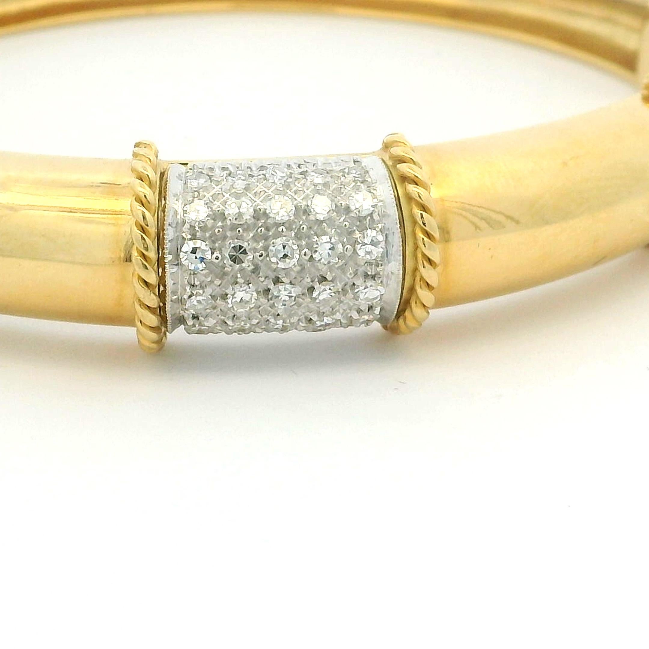 Pulsera brazalete italiana de oro amarillo de 18 quilates con pavé de diamantes, 1,11 quilates en Excelente estado para la venta en Miami, FL