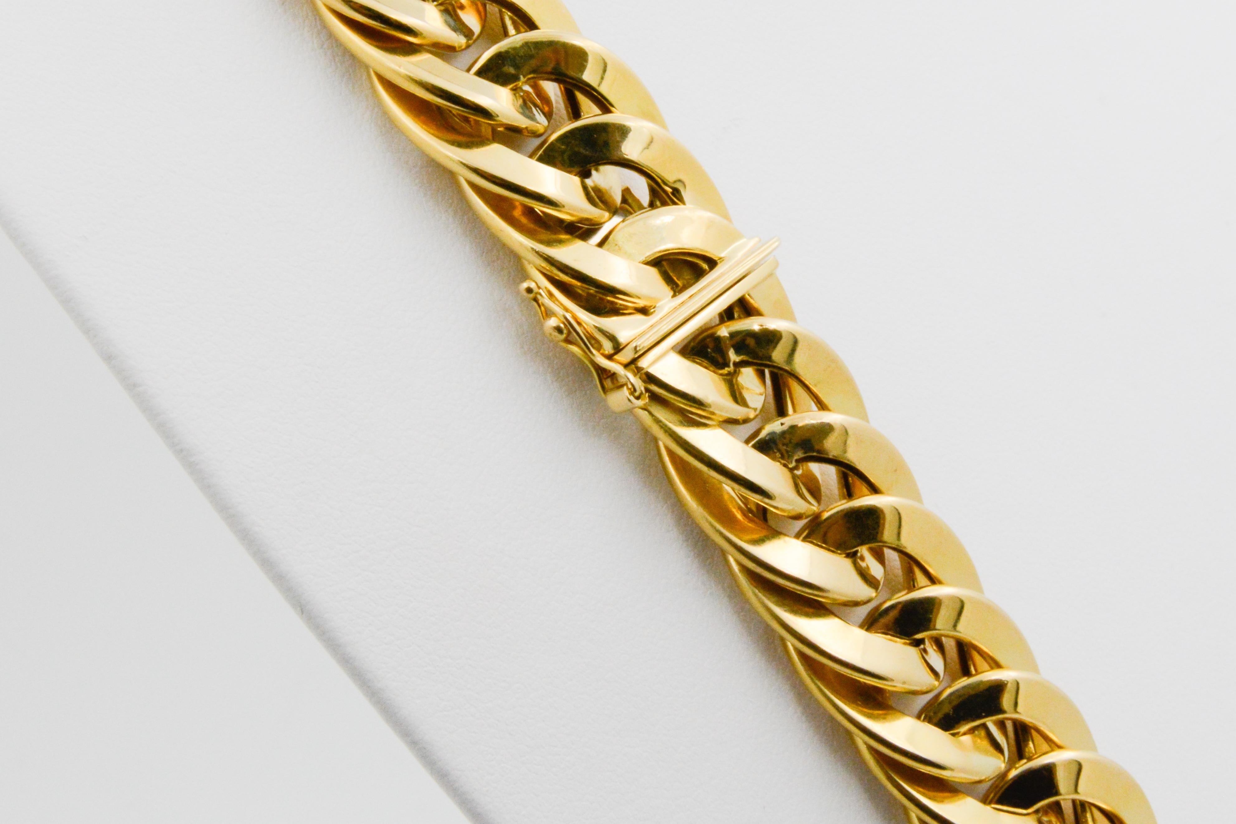 Women's Italian 18 Karat Yellow Gold Flat Double Curve Necklace