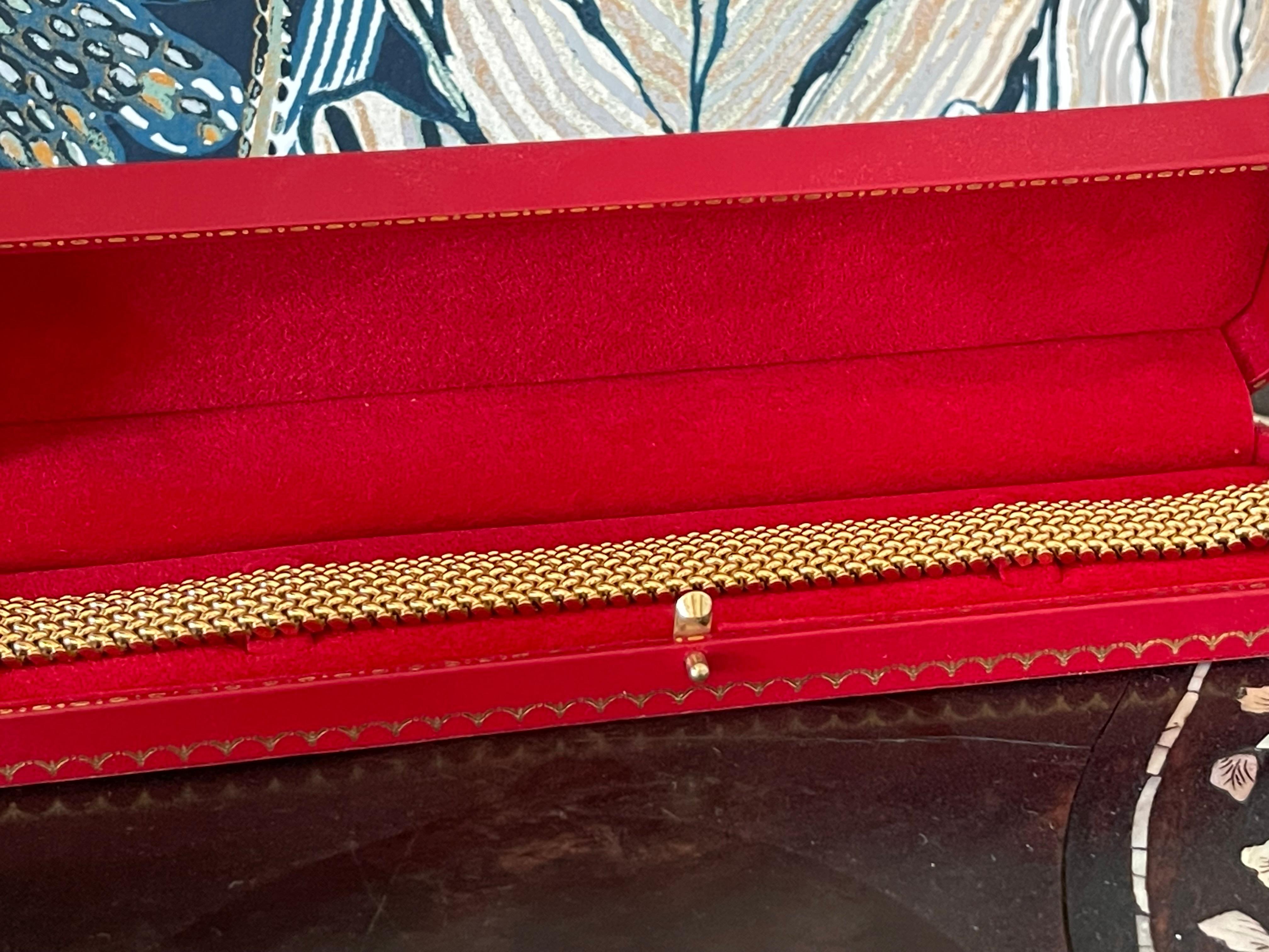 Unoaerre Bracelet italien souple en maille en or jaune 18 carats en vente 1