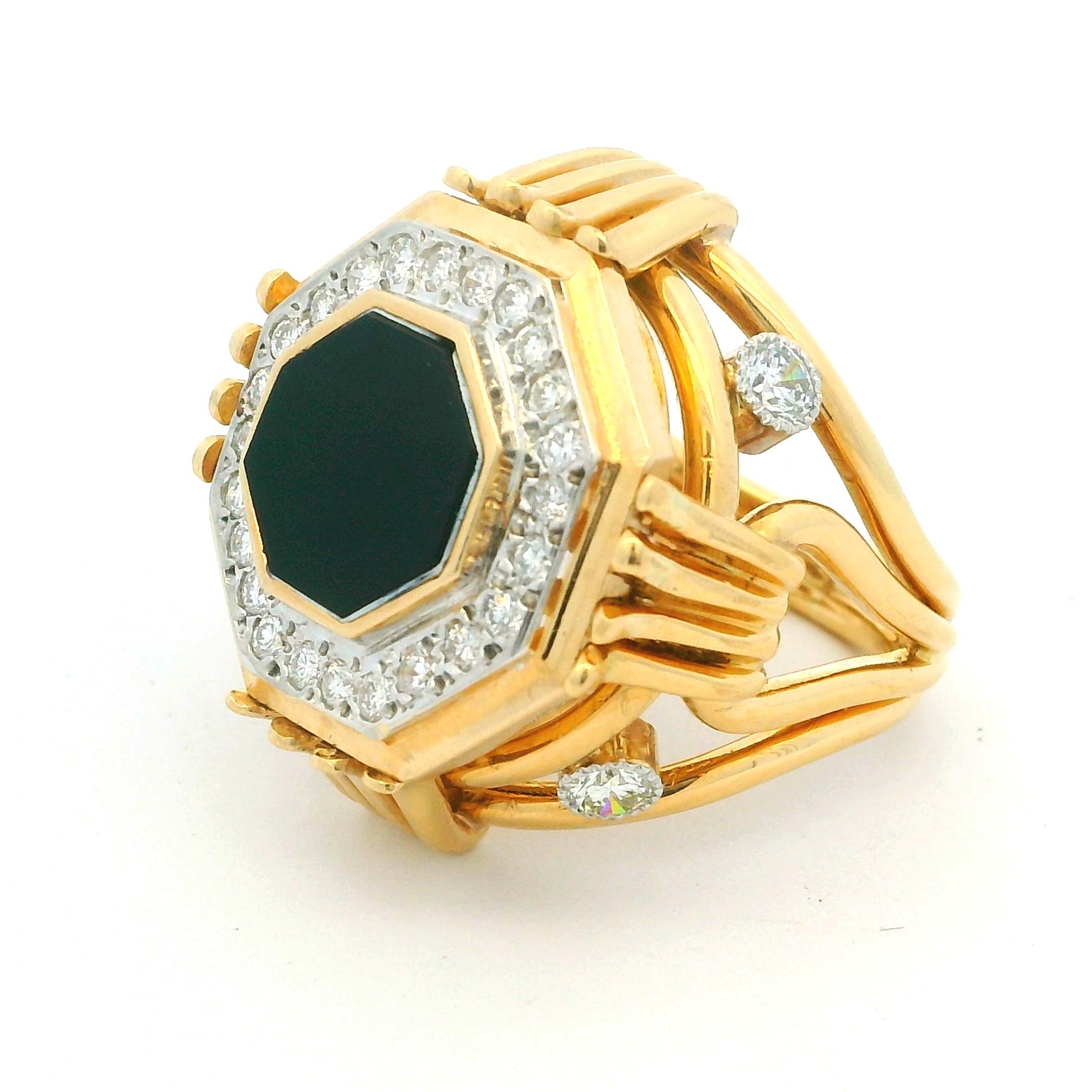 1970s Geometric Onyx & Diamond Cocktail Ring in 14K Gold For Sale 4