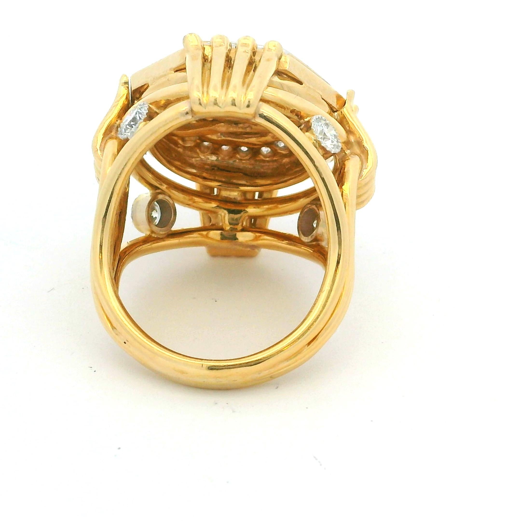 1970s Geometric Onyx & Diamond Cocktail Ring in 14K Gold For Sale 2