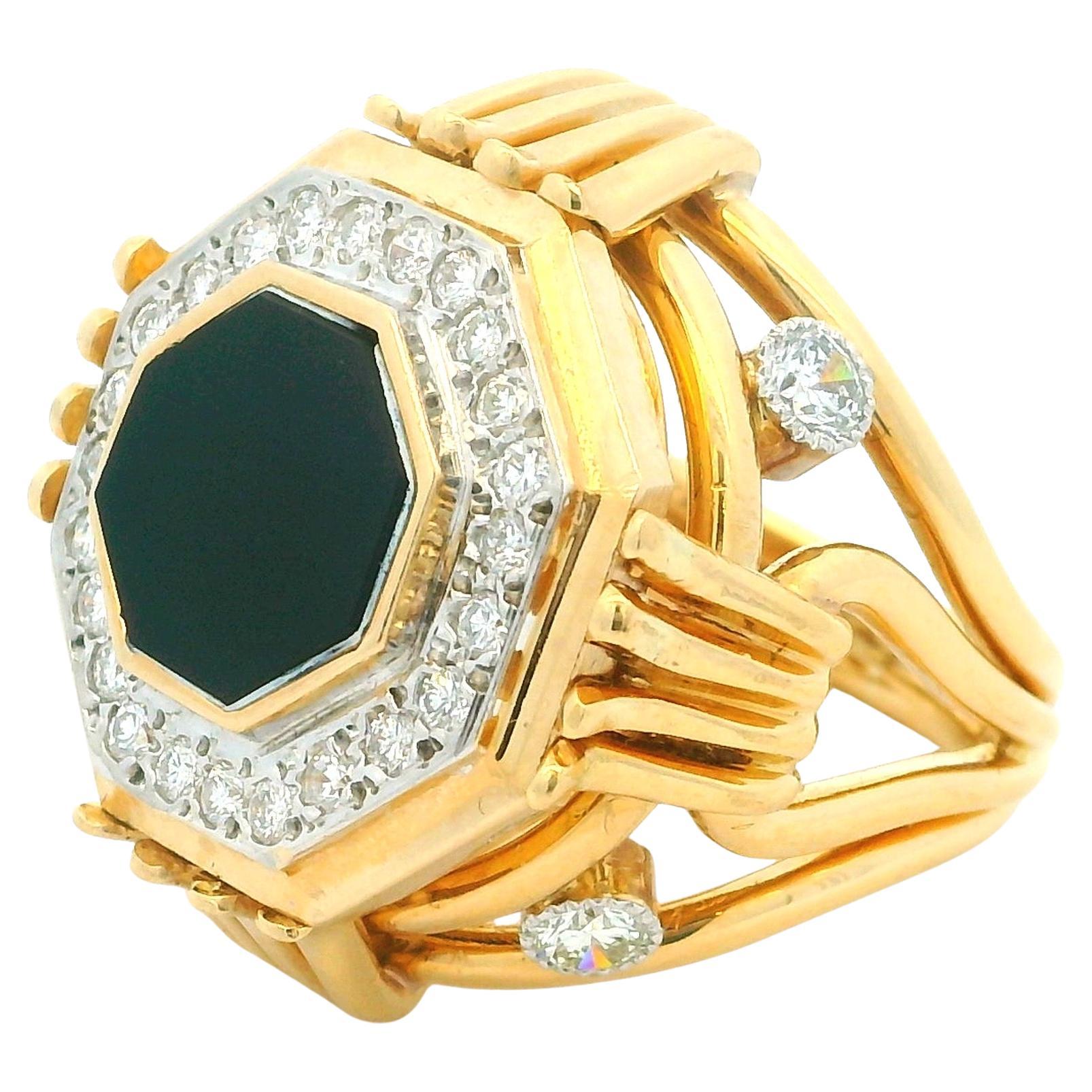 Anello cocktail esagonale in oro giallo 18 carati con diamanti e onice, 1,50 carati