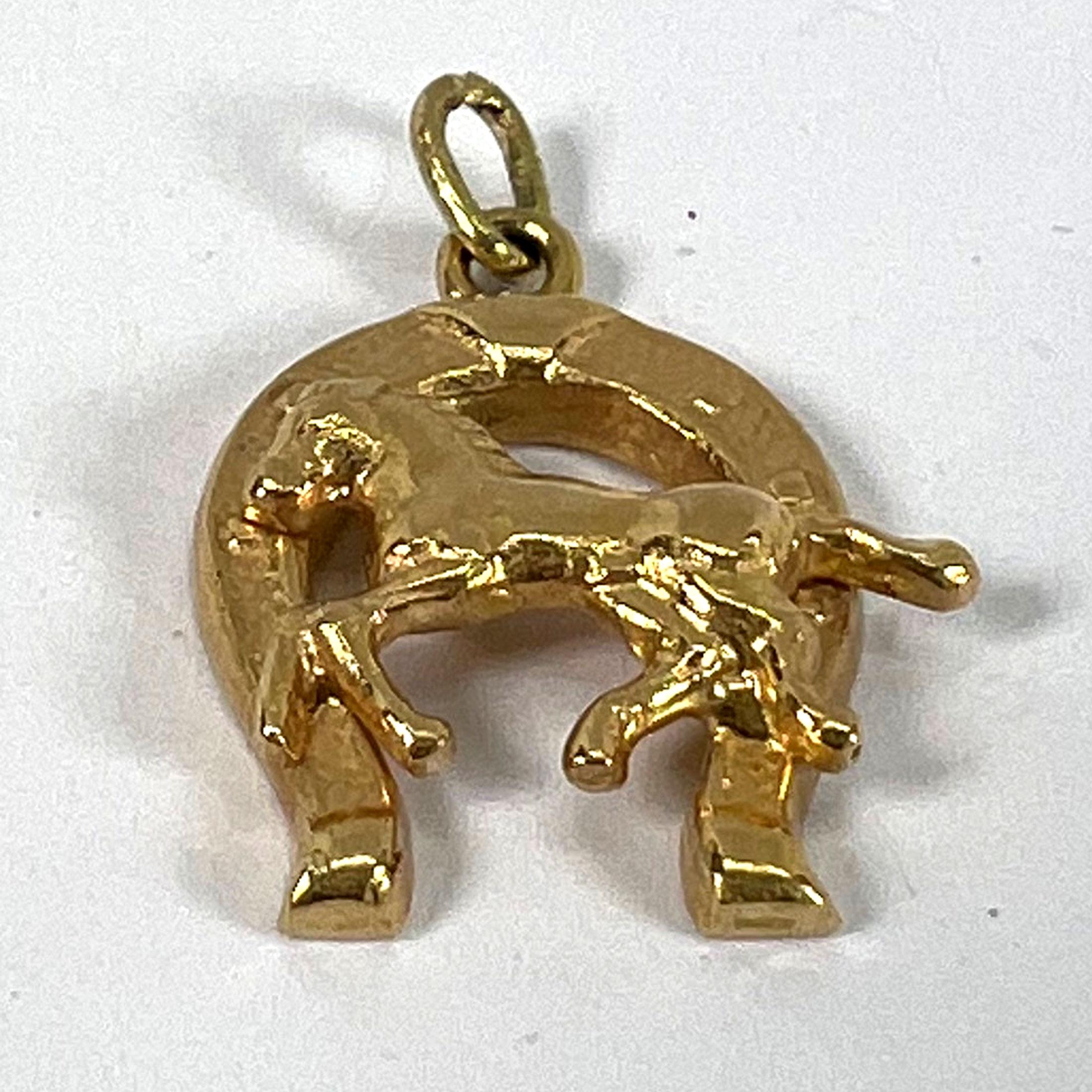 Italian 18K Yellow Gold Lucky Horseshoe Horse Charm Pendant en vente 10