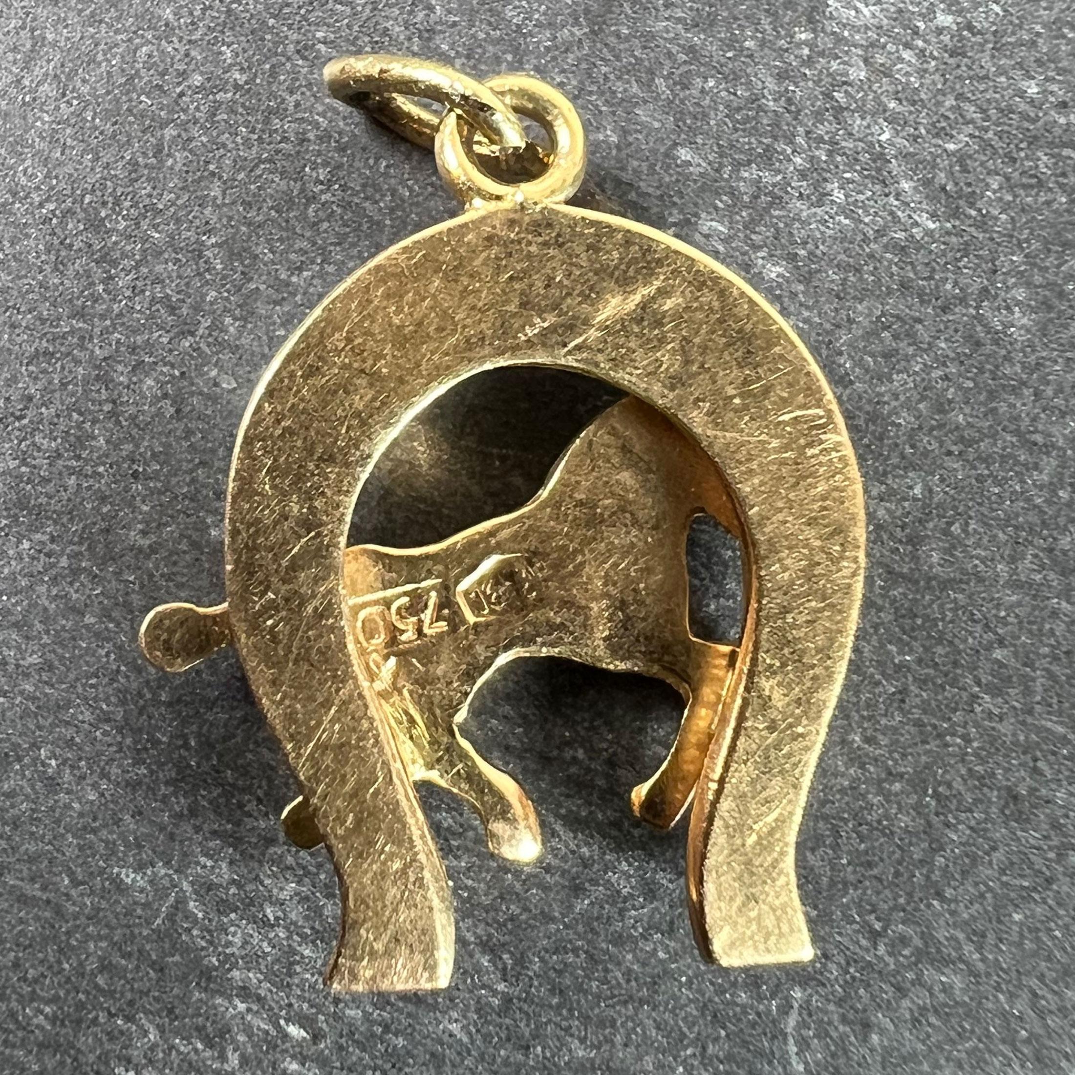 Italian 18K Yellow Gold Lucky Horseshoe Horse Charm Pendant Bon état - En vente à London, GB