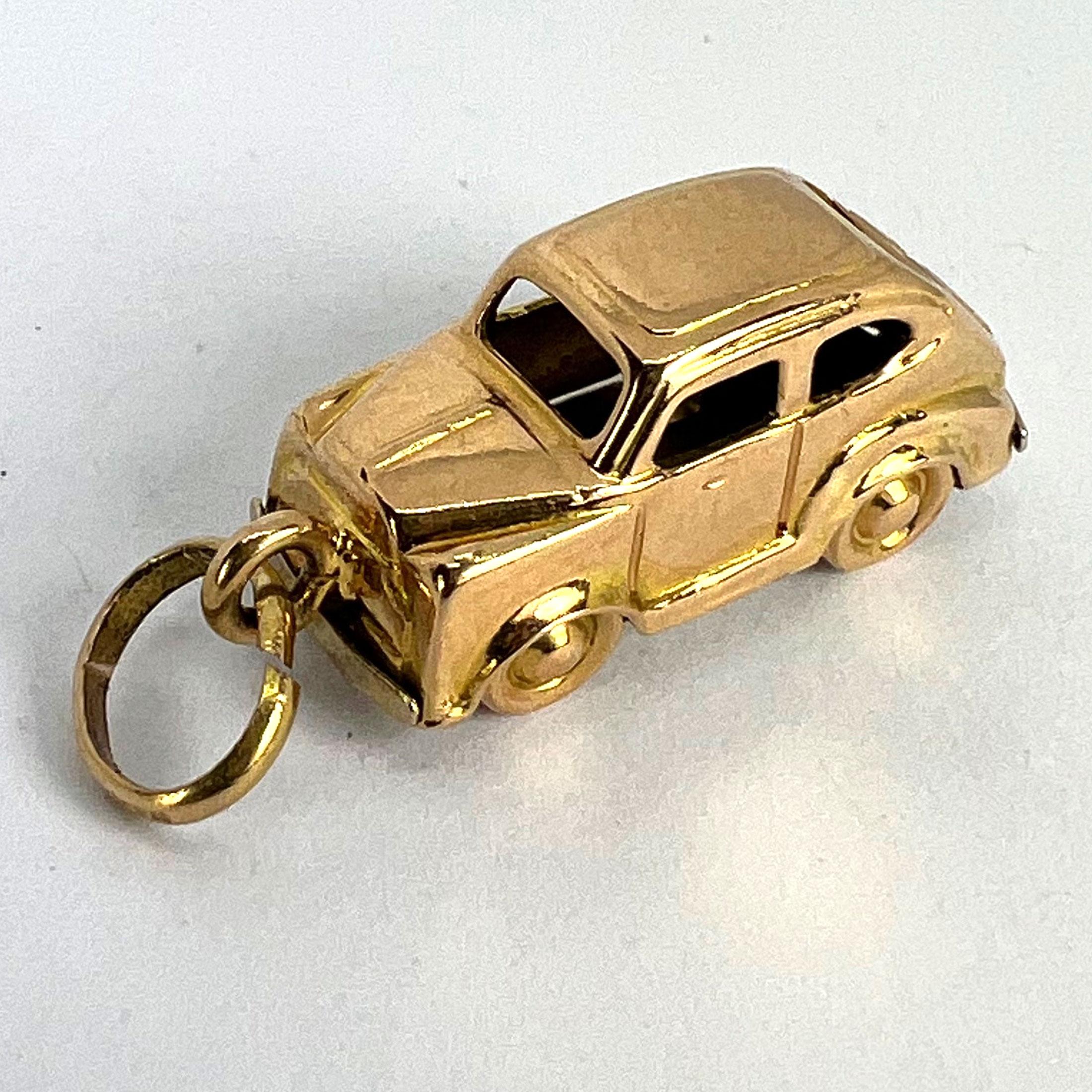 Italian 18K Yellow Gold Mechanical Saloon Car Charm Pendant For Sale 11