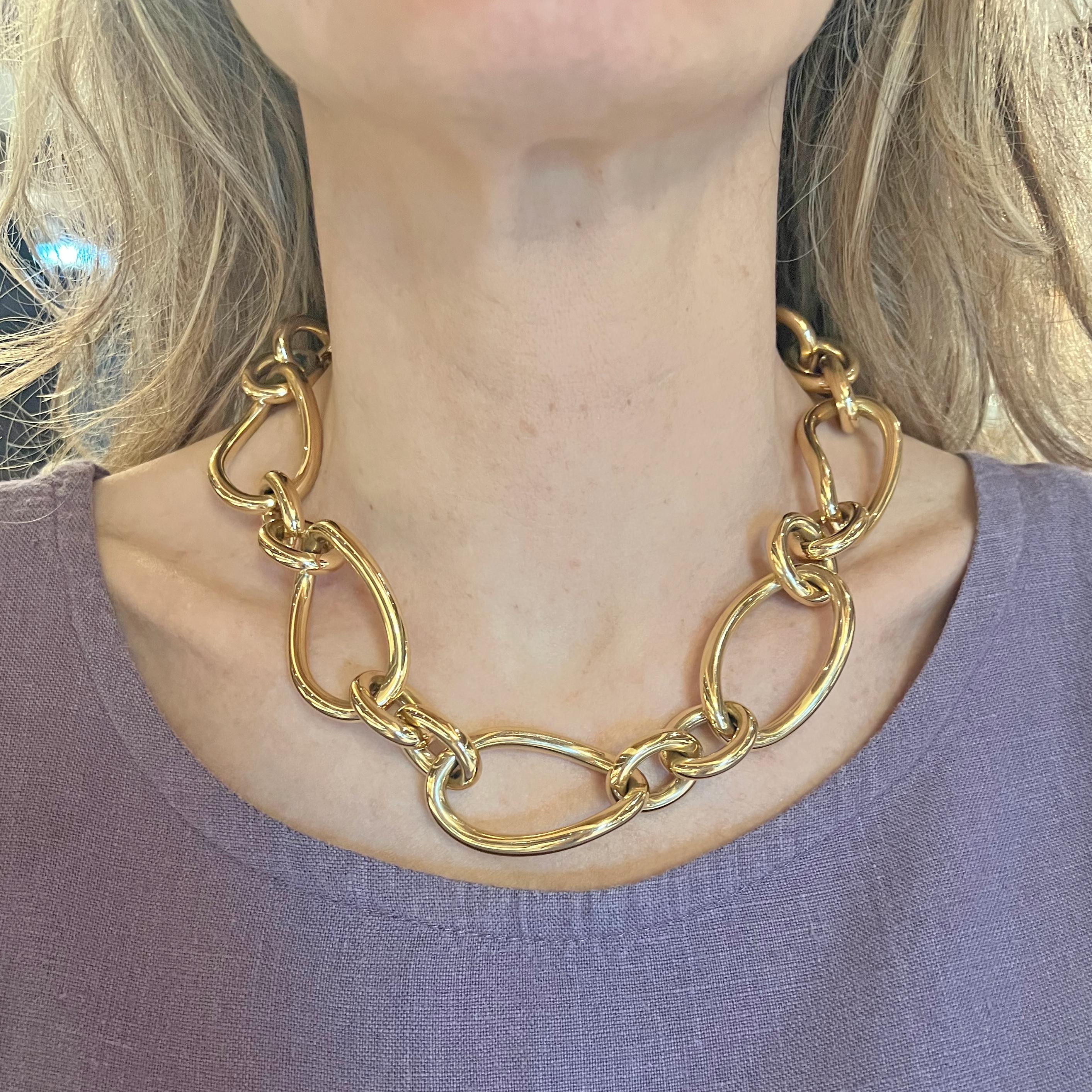 Italian 18k Yellow Gold Oval Link Necklace In New Condition For Sale In Palm Beach, FL
