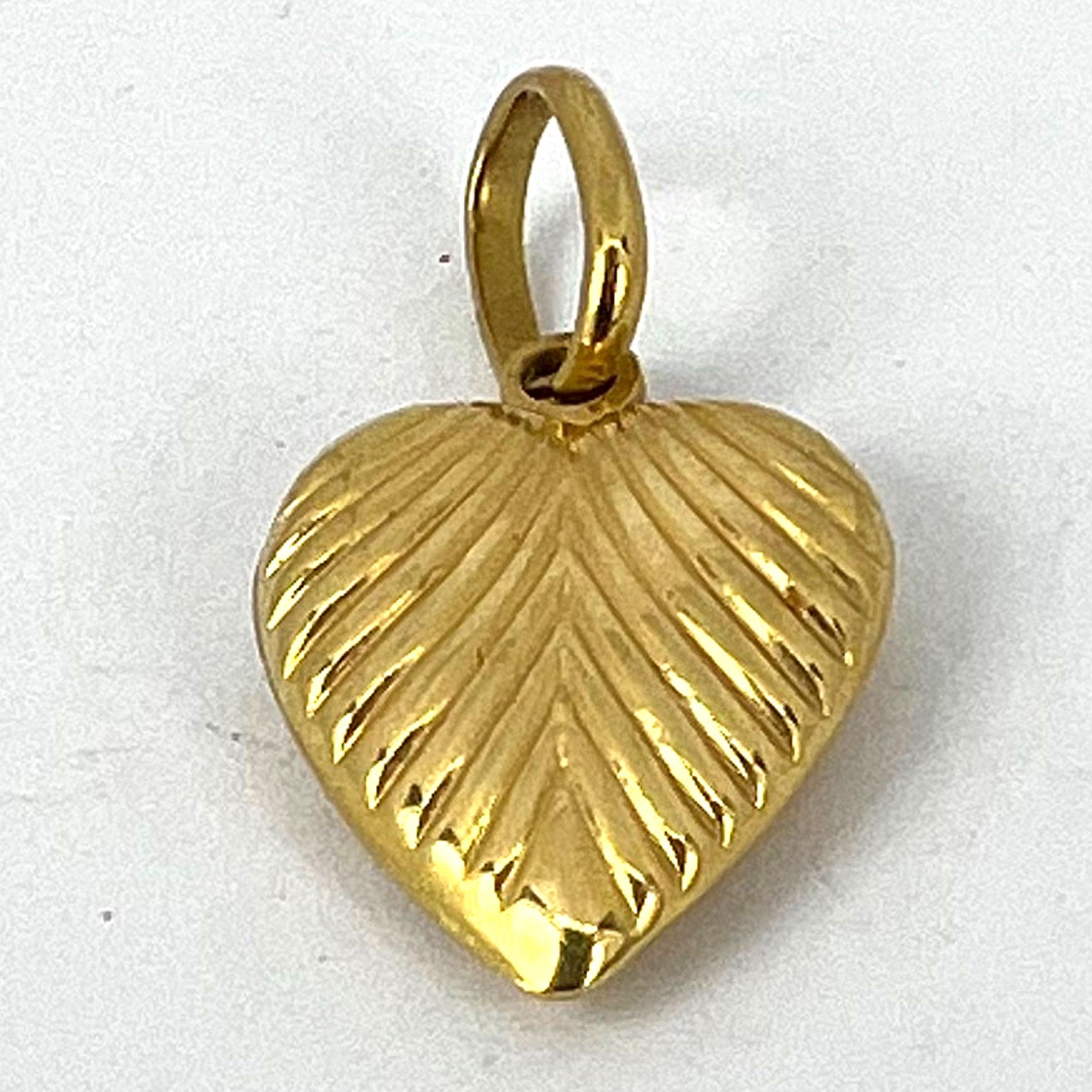 Italian 18K Yellow Gold Puffy Heart Charm Pendant For Sale 9