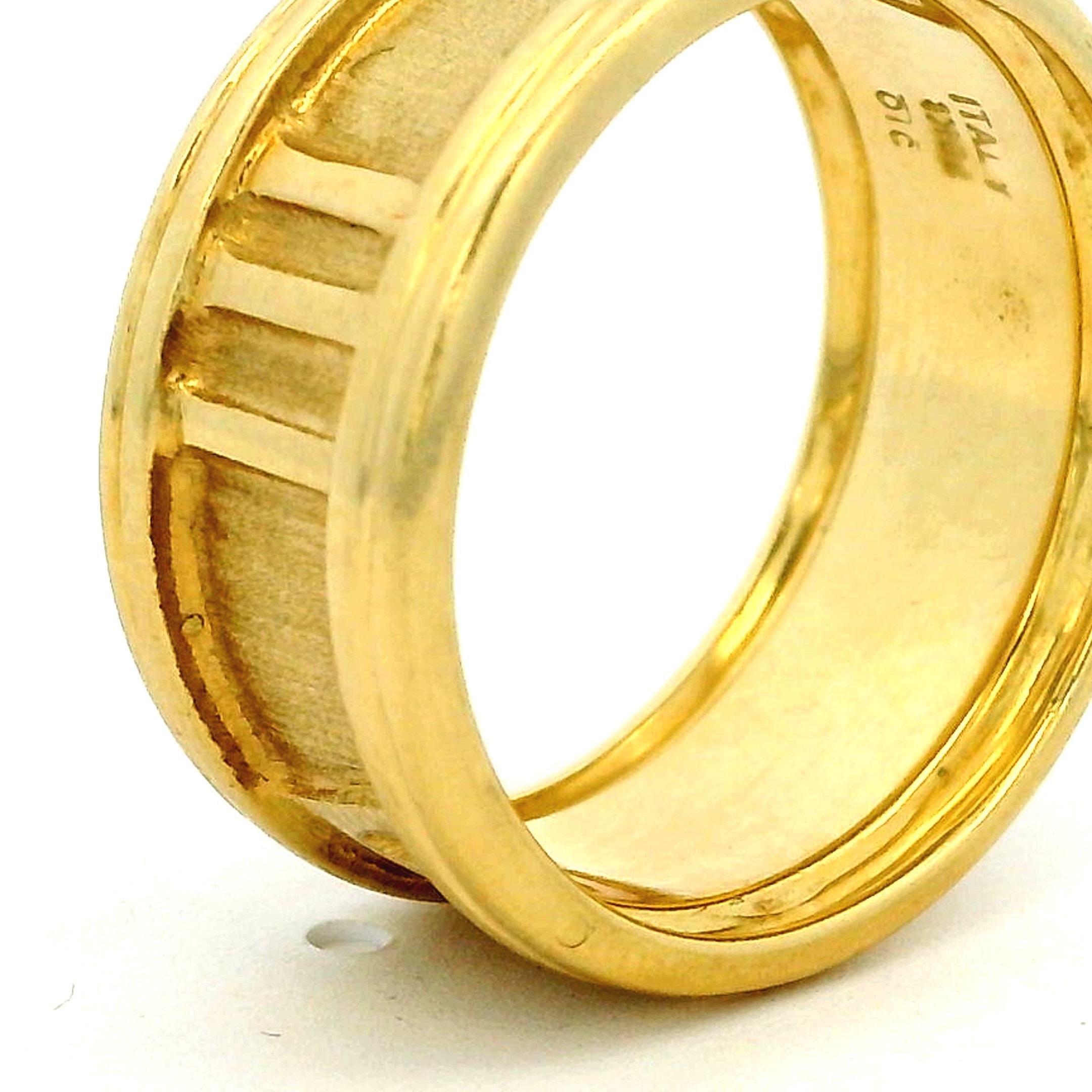 Italian 18K Yellow Gold Roman Numeral Band Ring For Sale 2