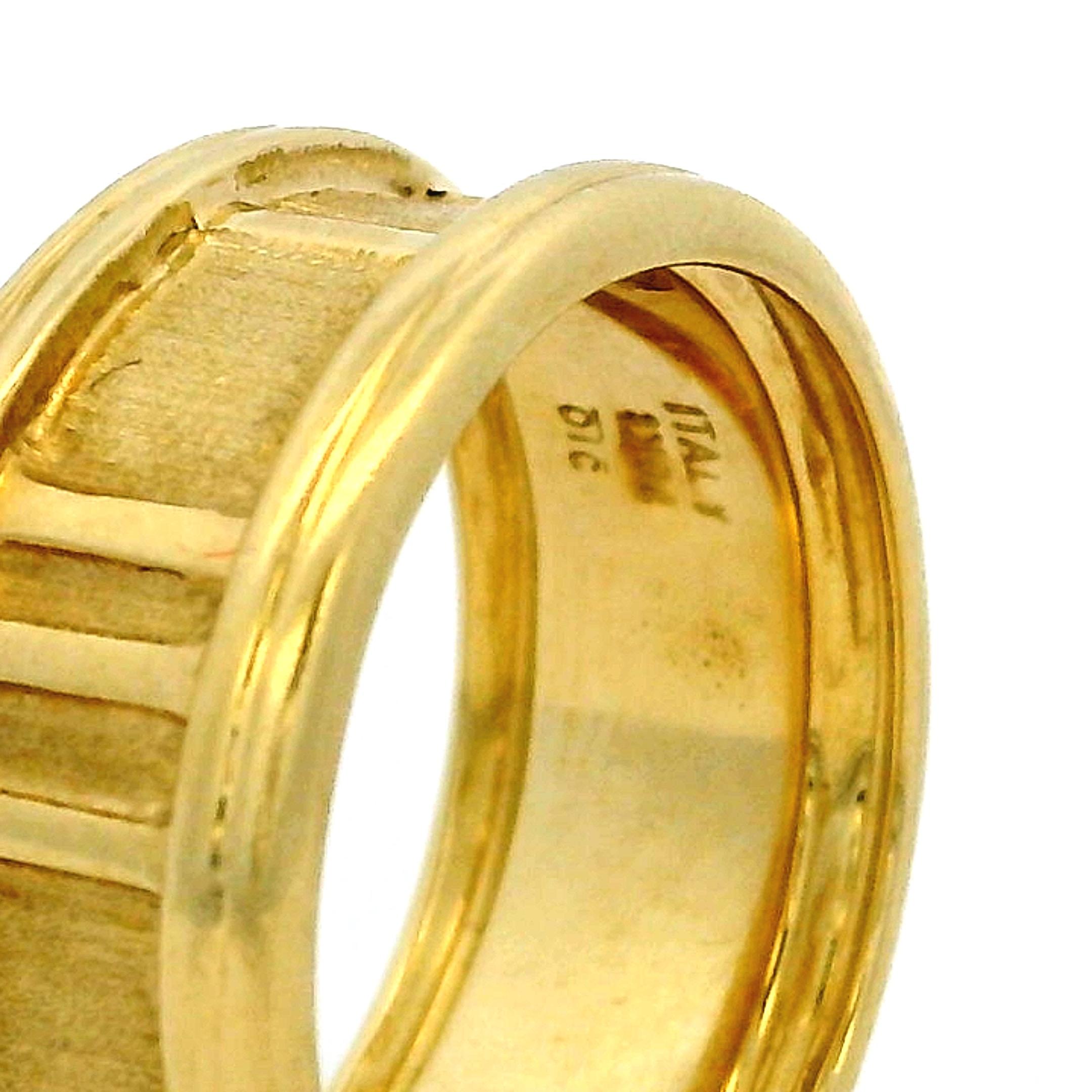 Italian 18K Yellow Gold Roman Numeral Band Ring For Sale 3