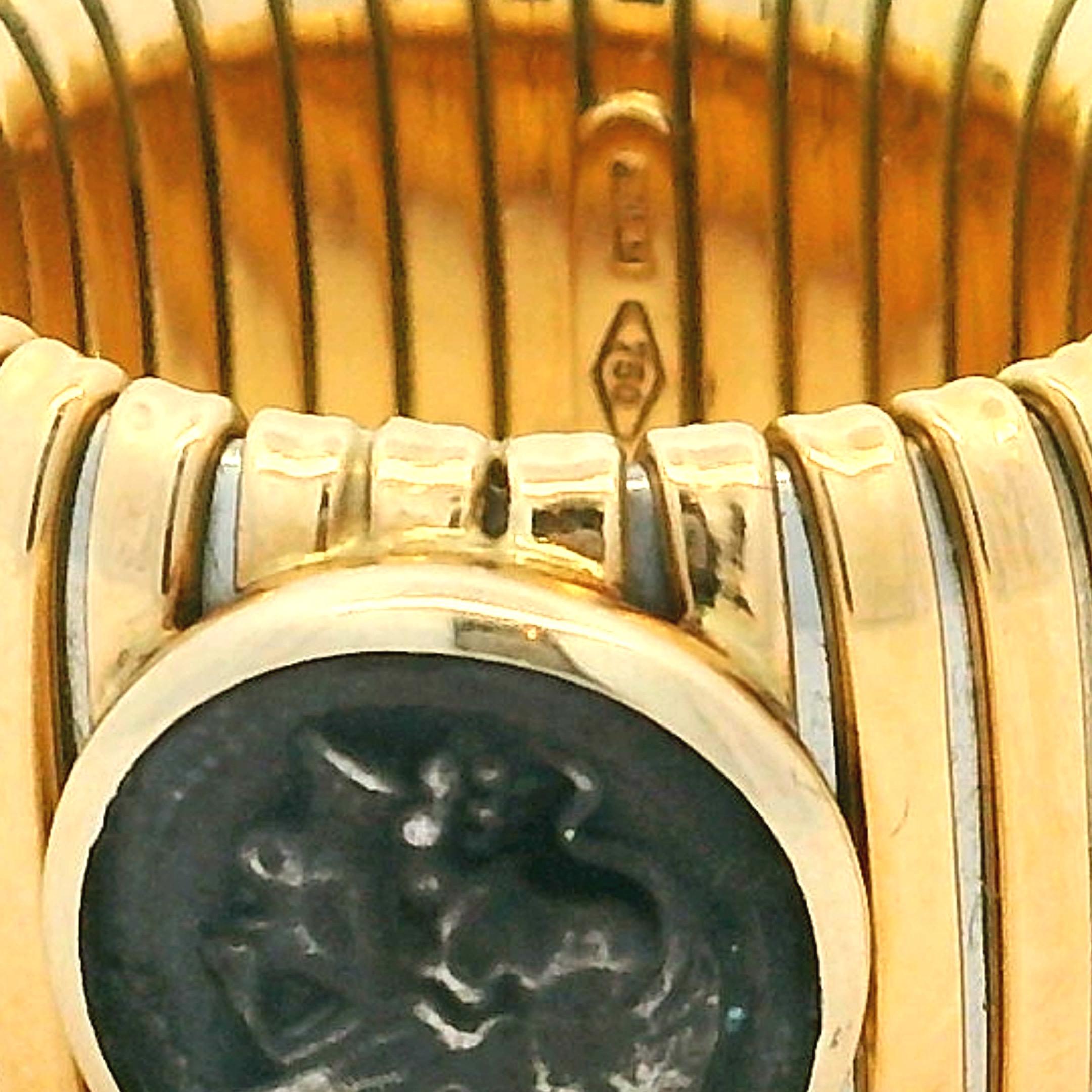 Bague italienne en or jaune 18 carats à tubogas avec pièce de monnaie ancienne, années 1970 en vente 4