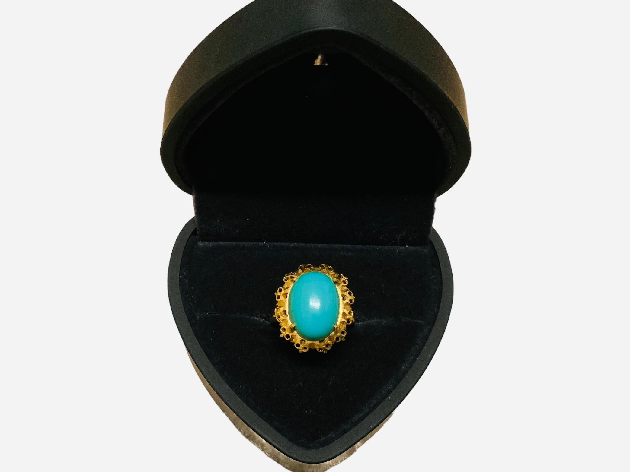 Italian 18K Yellow Gold Turquoise Cocktail Ring In Good Condition For Sale In Guaynabo, PR