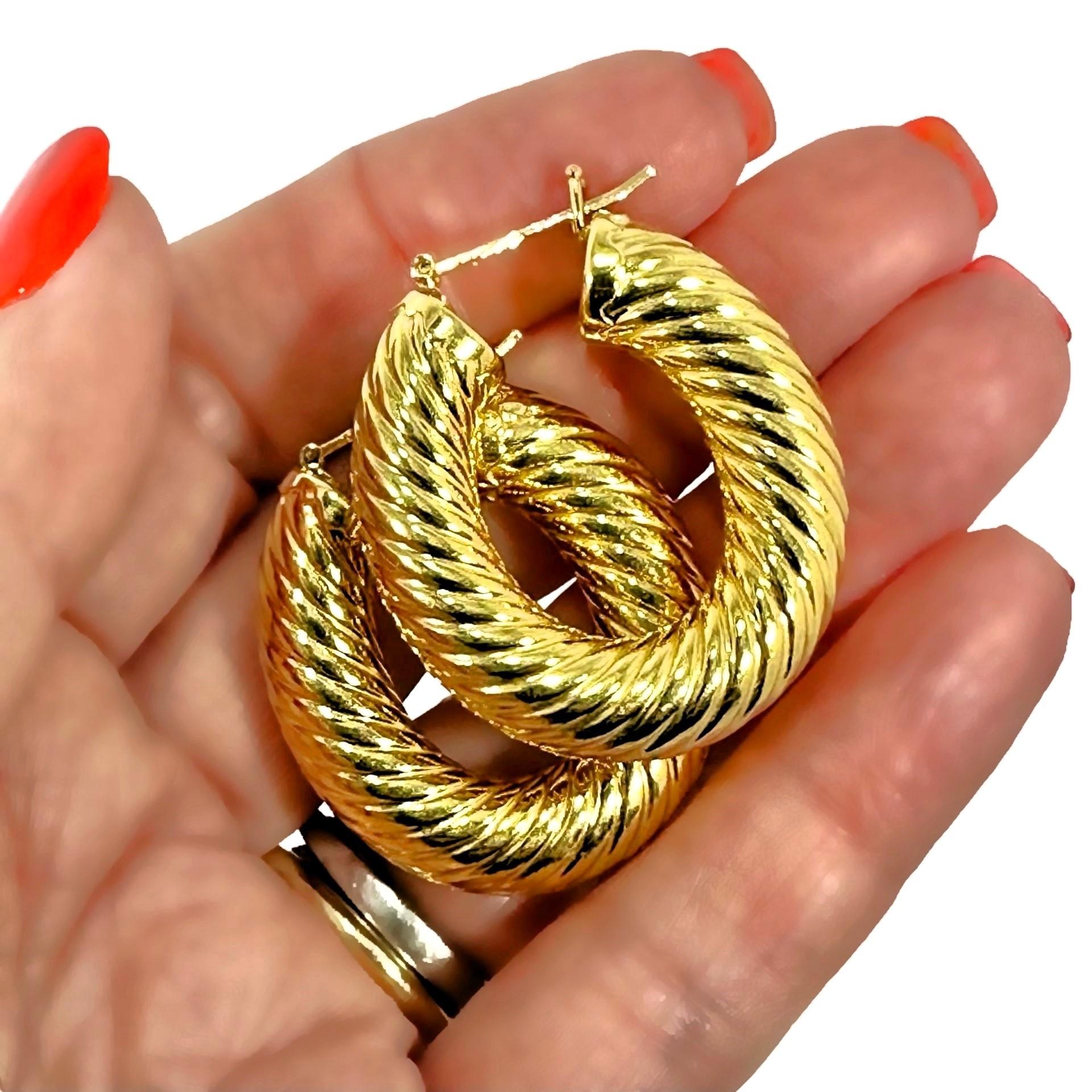 Italian 18K Yellow Gold Twisted Hoop Earrings 1.25 Inches Long x 1/4 Inch Thick For Sale 4