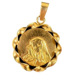 Italian 18K Yellow Gold Virgin Mary Twisted Frame Medal Pendant