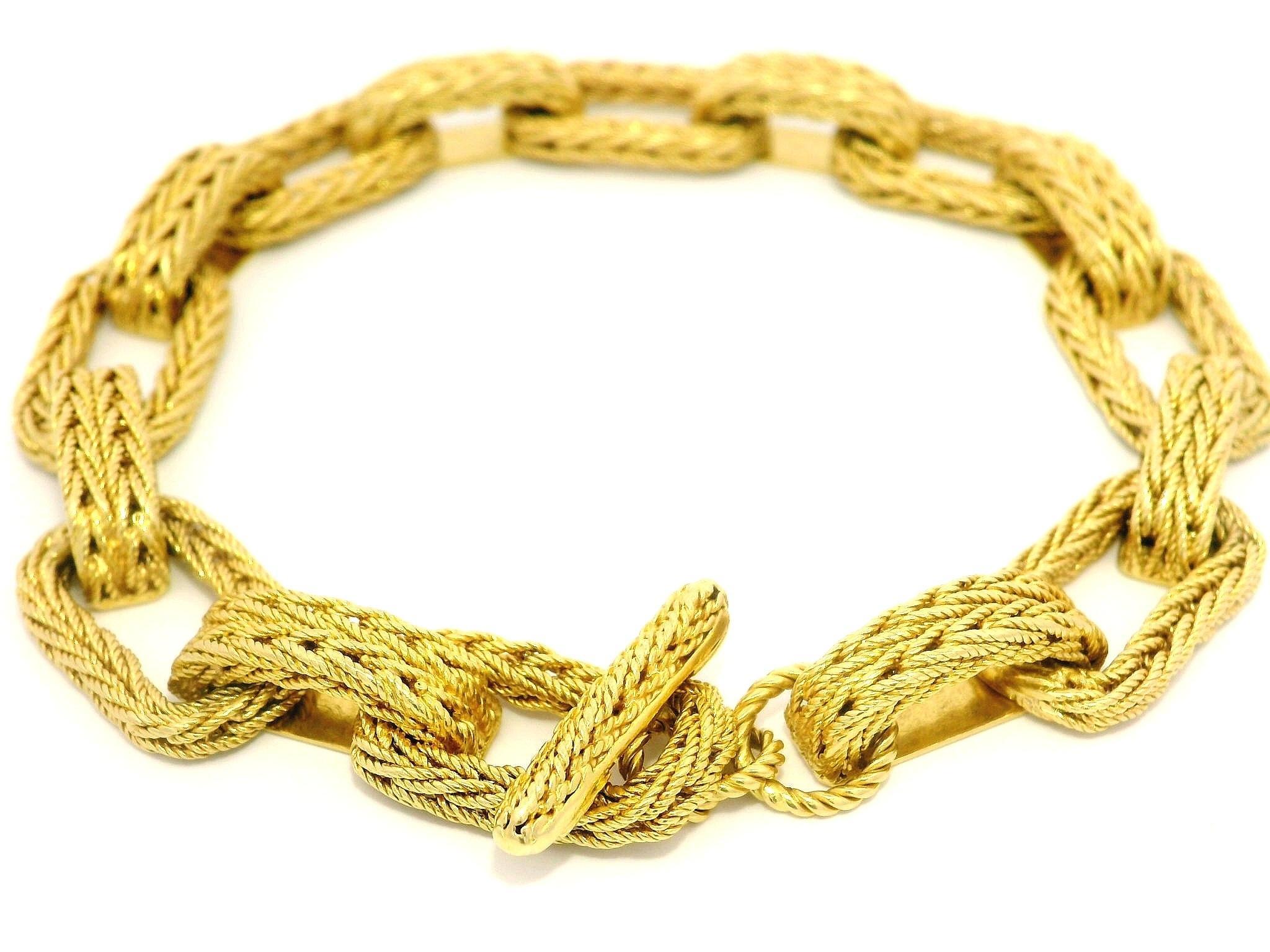 Bracelet italien en or jaune 18k à maillons rectangulaires tressés avec fermoir à bascule en vente 4