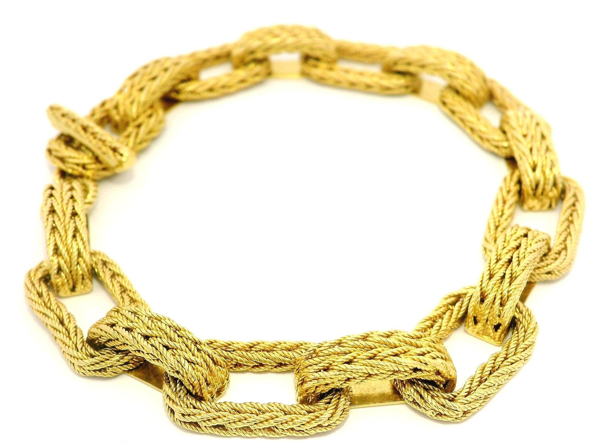 Bracelet italien en or jaune 18k à maillons rectangulaires tressés avec fermoir à bascule en vente 5
