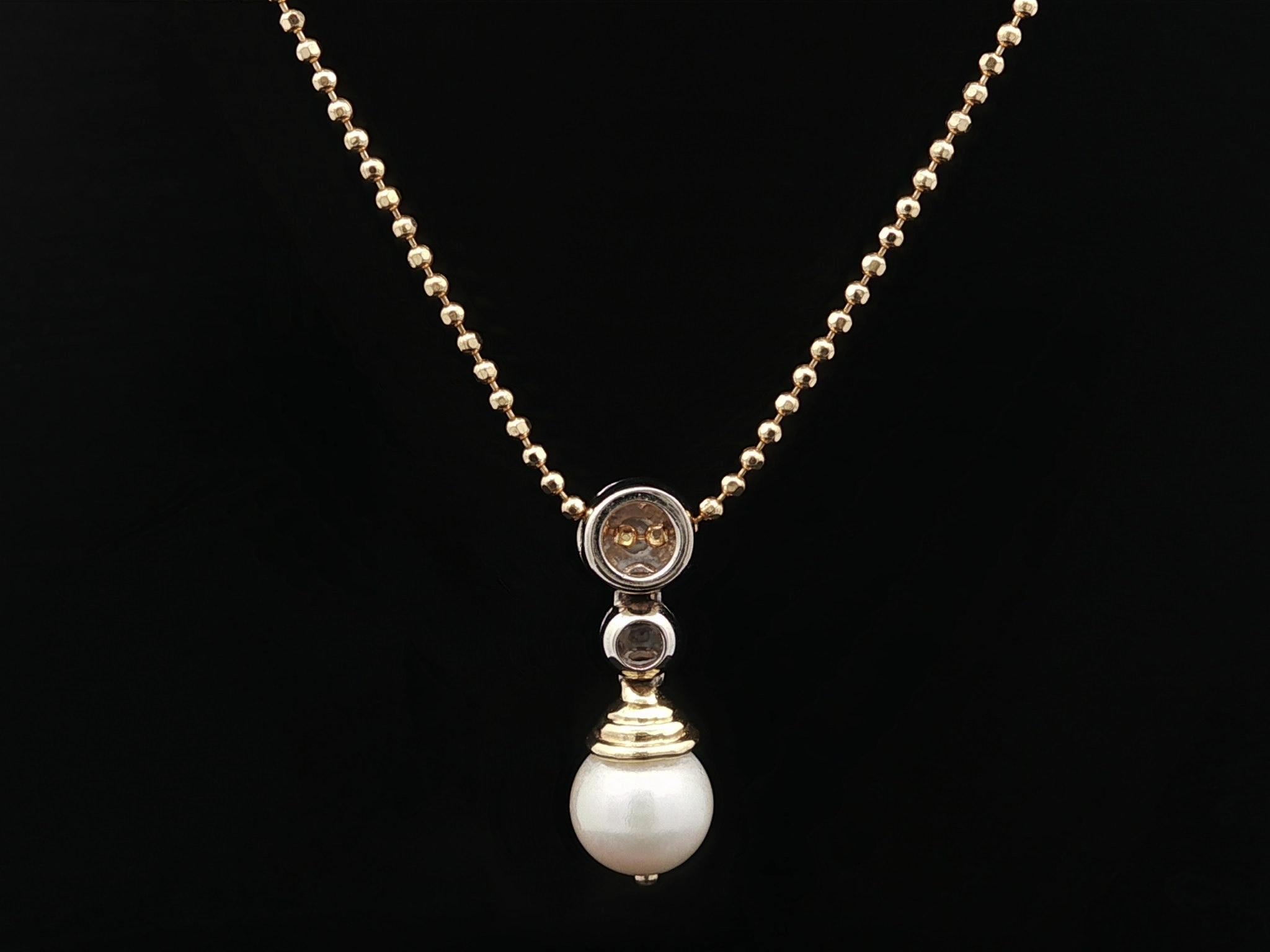 Italian 18k Yellow & White Gold Peal w/ Diamond Slide Drop Pendant on Bead Chain In Excellent Condition For Sale In Montclair, NJ