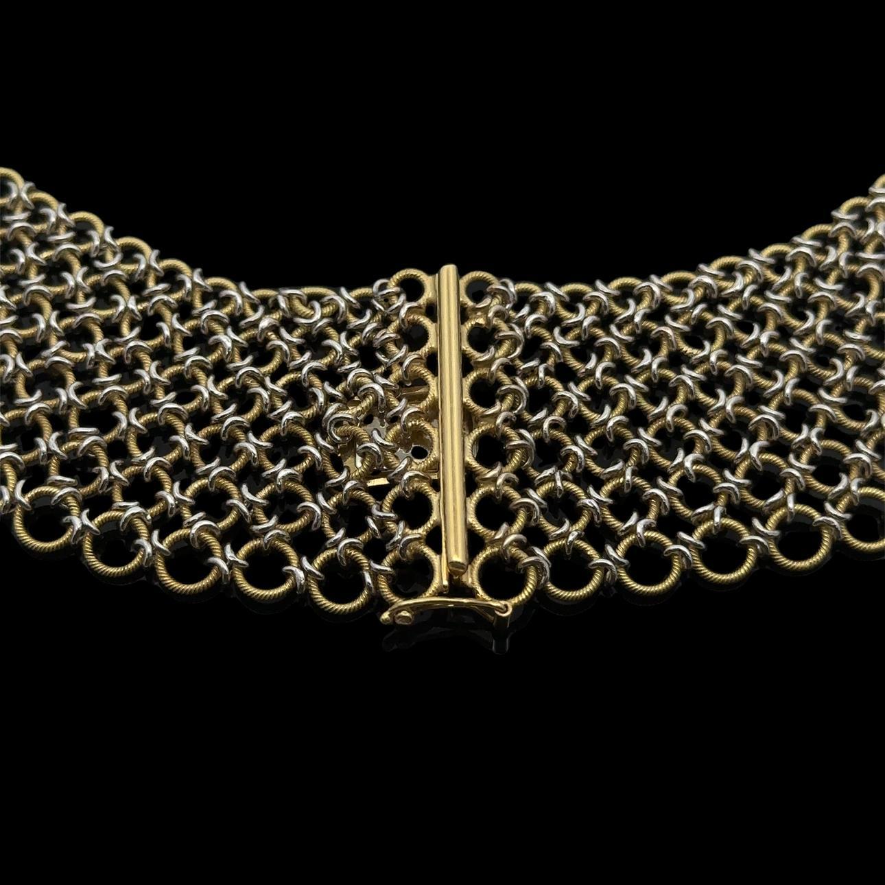 Collier italien en or jaune et blanc 18k à large maille texturée et entrelacée, 16
