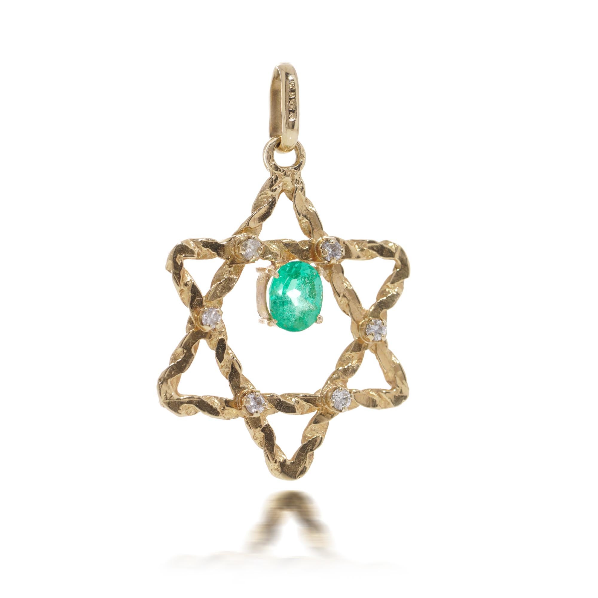 Italian 18kt. gold star of David pendant set with emerald and diamonds For Sale 1