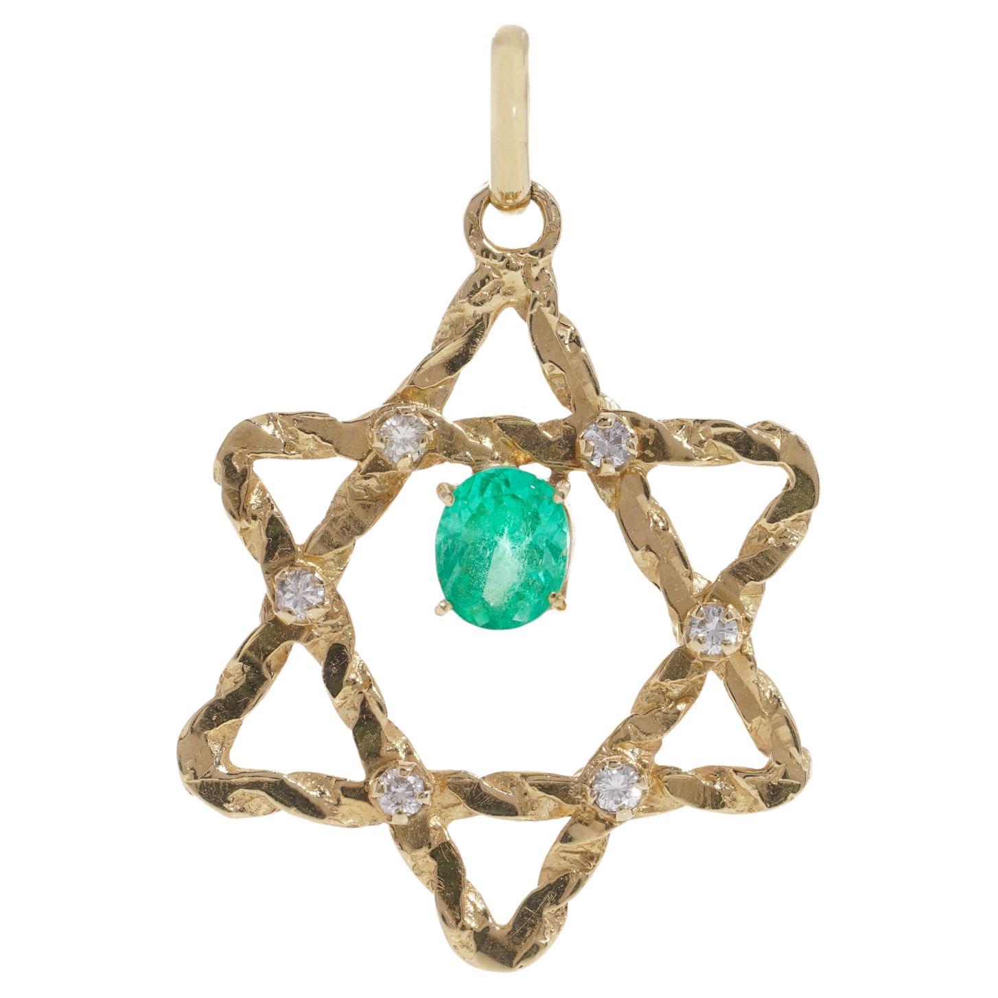 Italian 18kt. gold star of David pendant set with emerald and diamonds For Sale