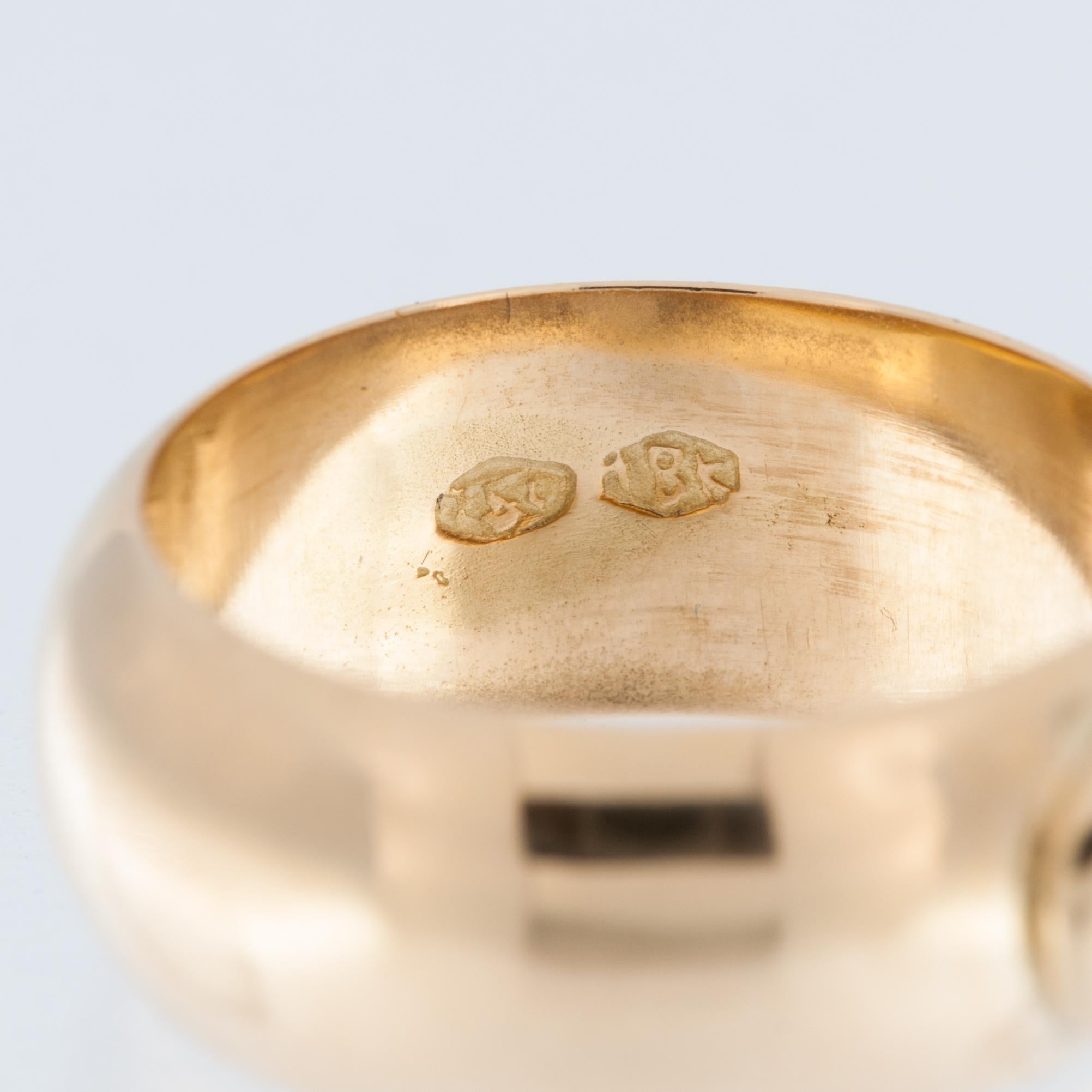 Italian 18 karat Yellow Gold Band Ring with Diamond For Sale 1
