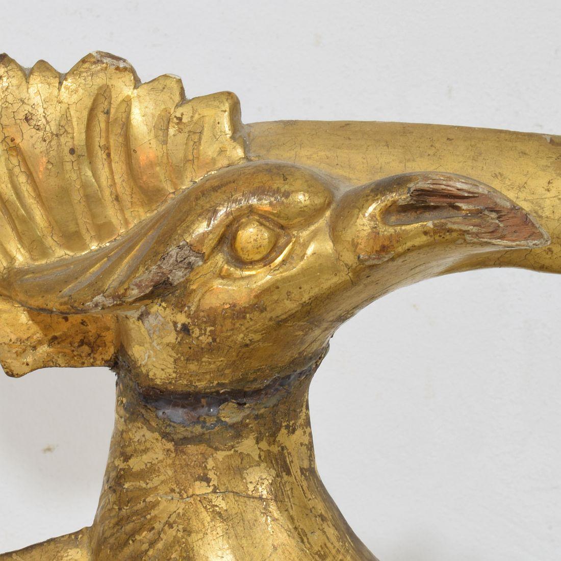Adorno de pájaro italiano de estilo neoclásico tallado en madera de gilt del siglo XVIII/XIX en venta 6