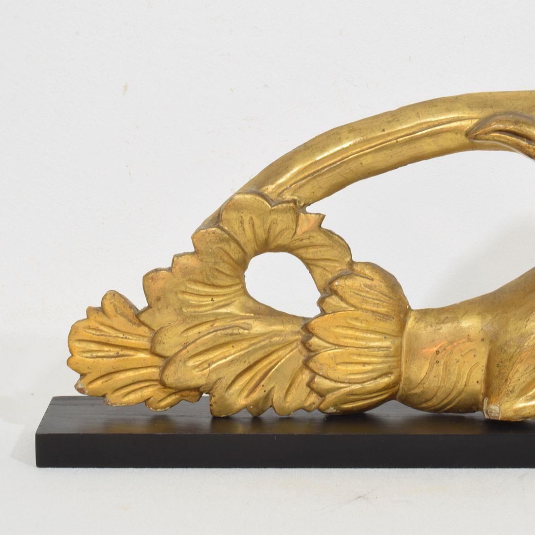 Italian 18th/ 19th Century Carved Giltwood Neo Classical Style bird Ornament For Sale 1
