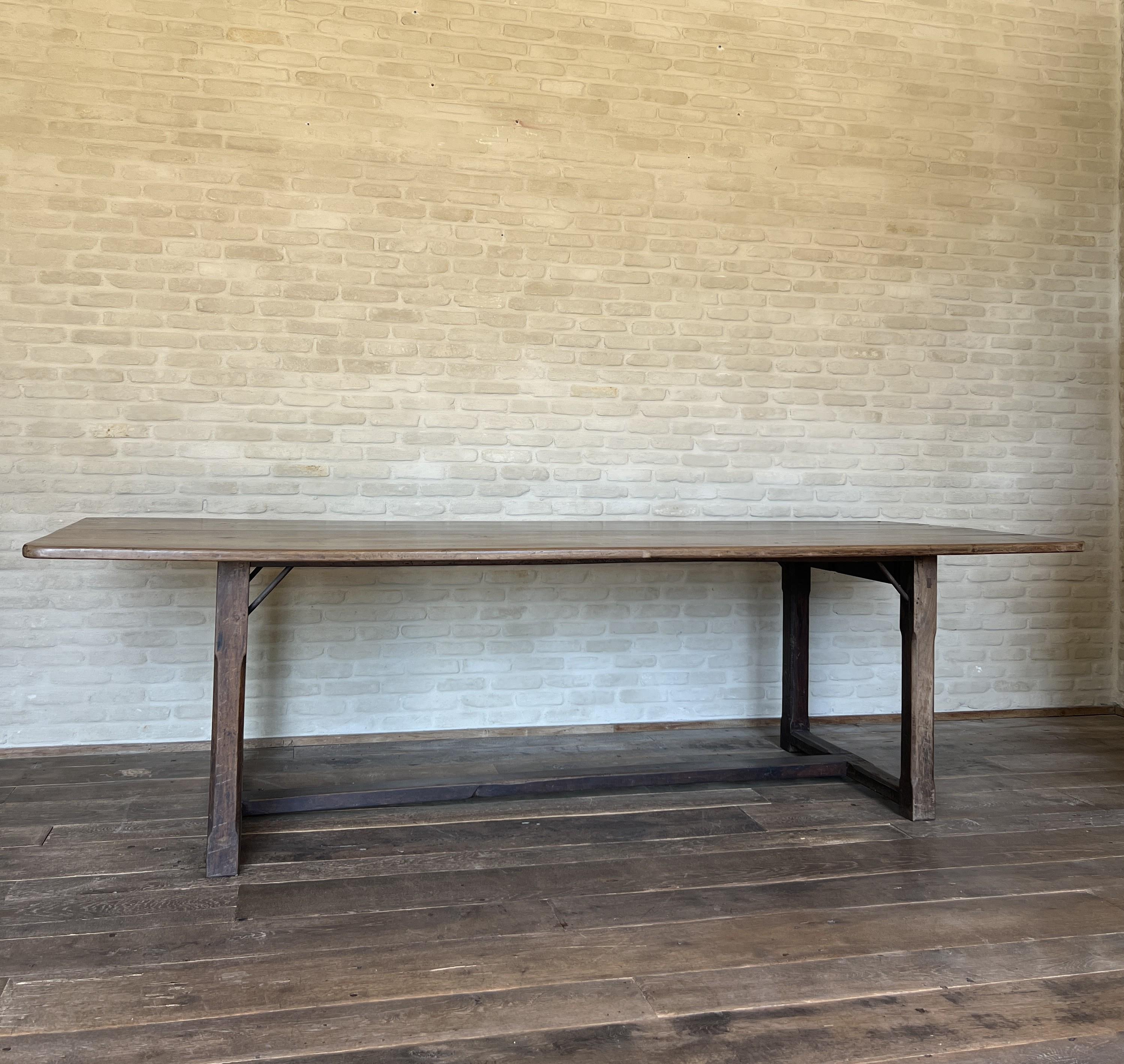 Italian 18th century 2 plank top Walnut Refectory Farm Table For Sale 5