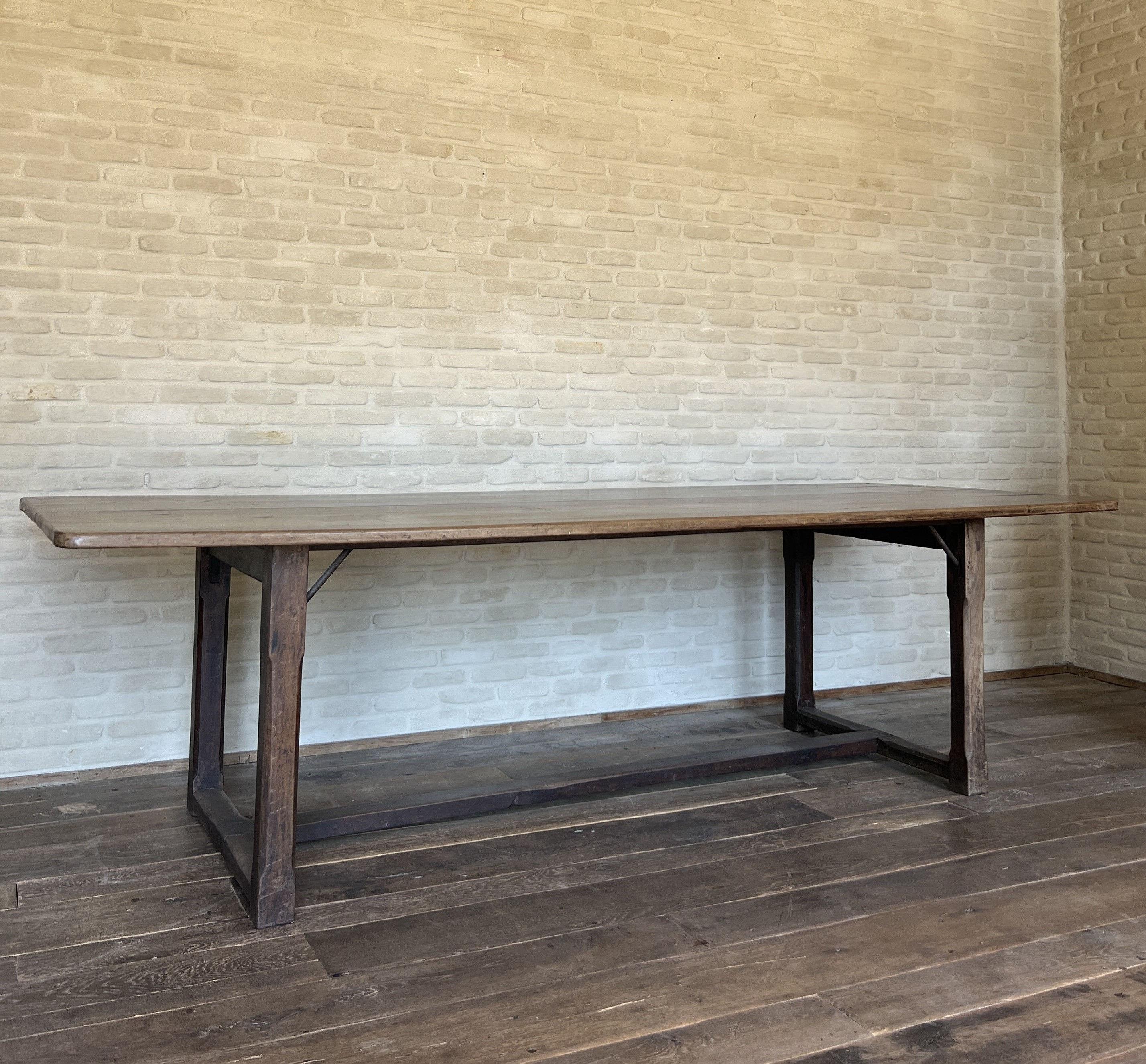 Italian 18th century 2 plank top Walnut Refectory Farm Table For Sale 3