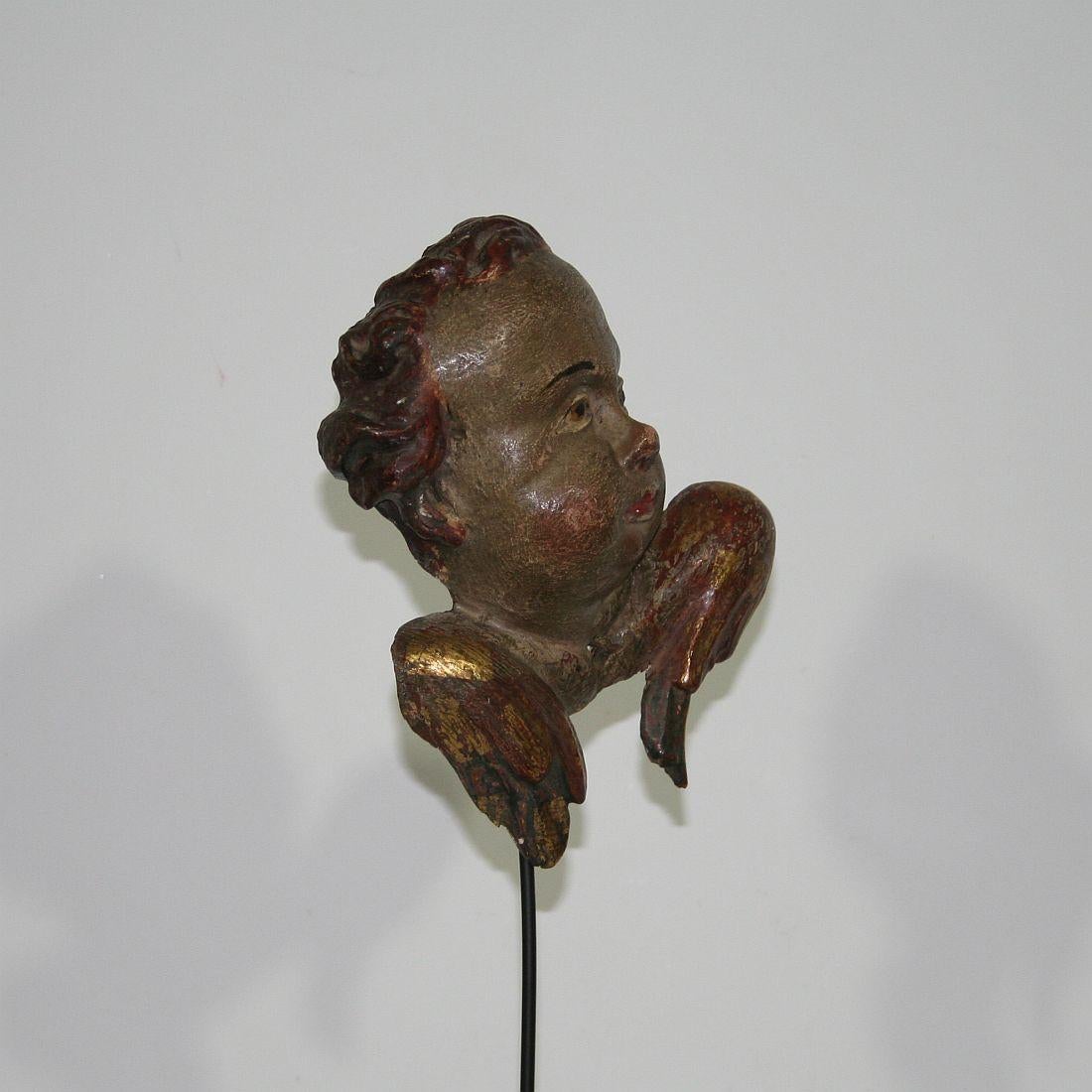 Italian 18th Century Baroque Carved Wooden Angel Head In Good Condition In Buisson, FR