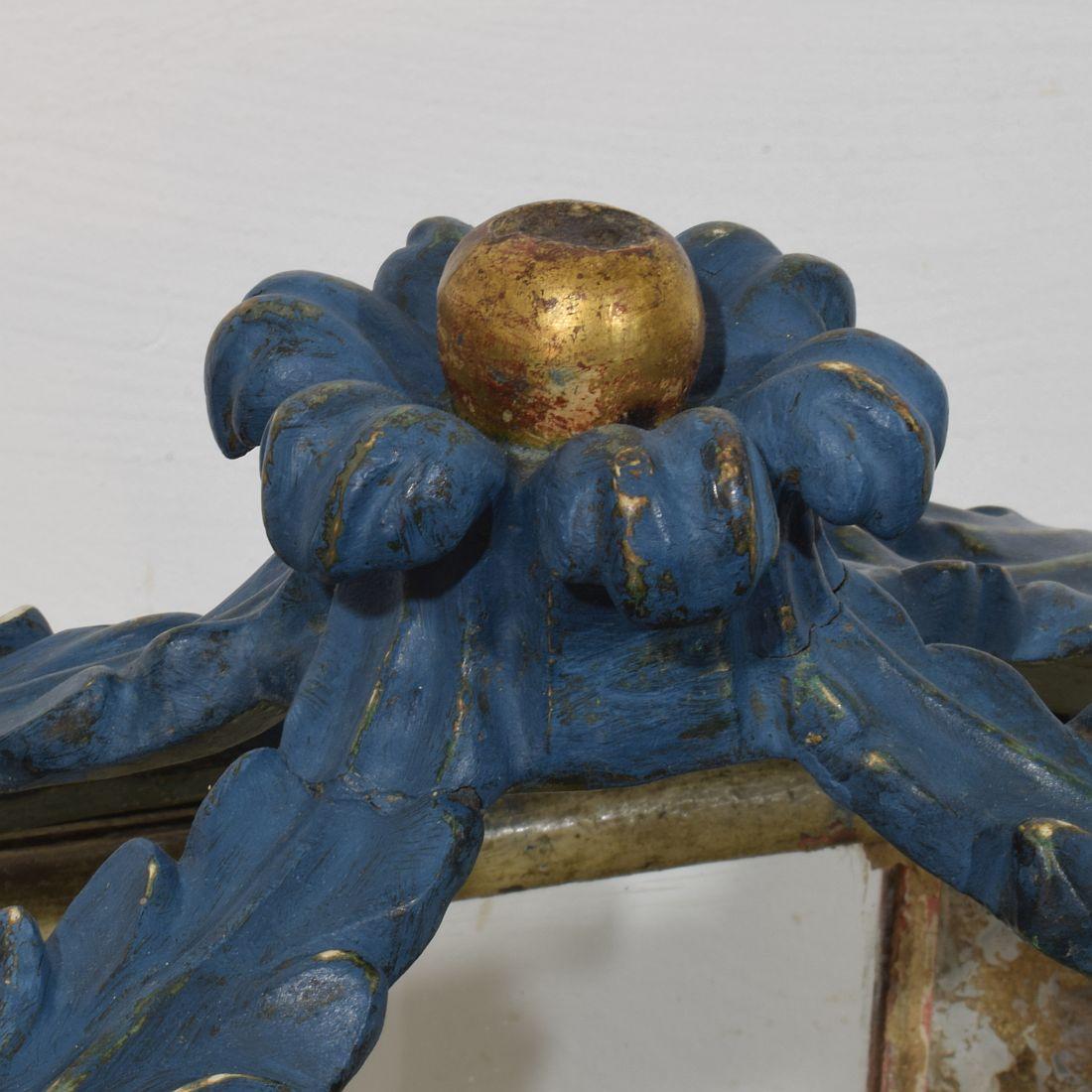 Reliquaire en bois sculpté italien baroque du 18e siècle en vente 8