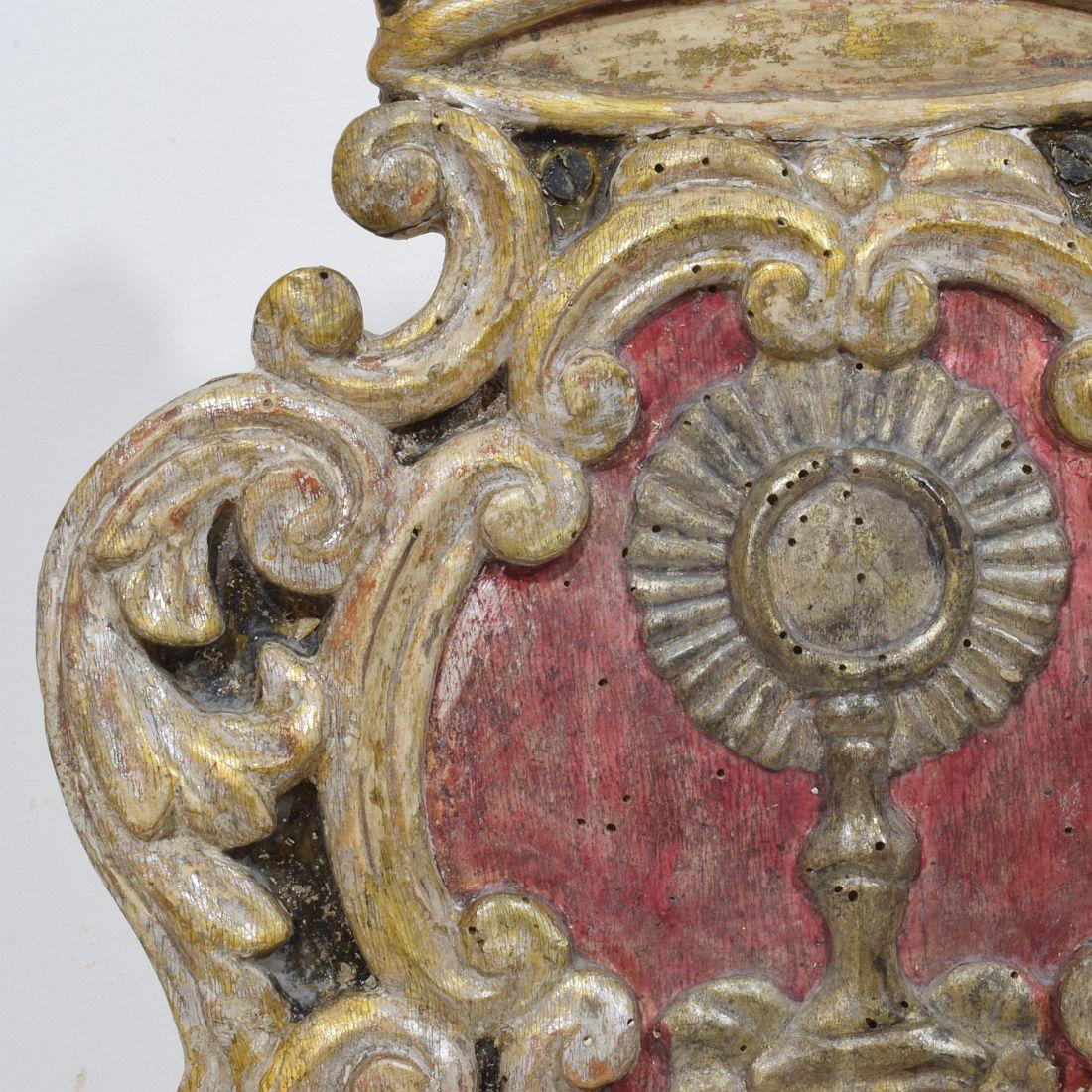 Panel / Escudo de Armas Barroco Italiano del Siglo XVIII en Madera Tallada y Plateada en venta 8