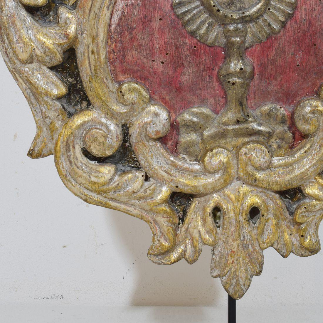 Panel / Escudo de Armas Barroco Italiano del Siglo XVIII en Madera Tallada y Plateada en venta 10