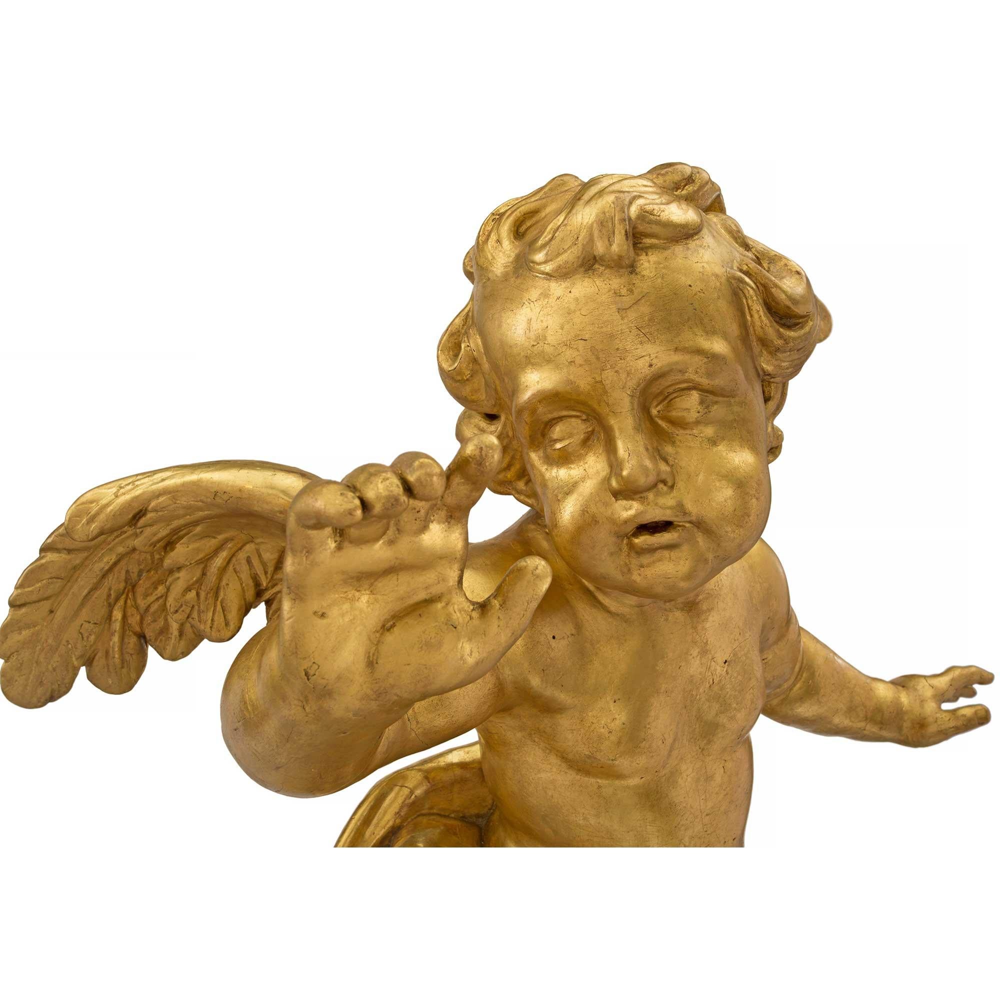 Italian 18th Century Baroque Giltwood and Polychrome Cherub Statues For Sale 2