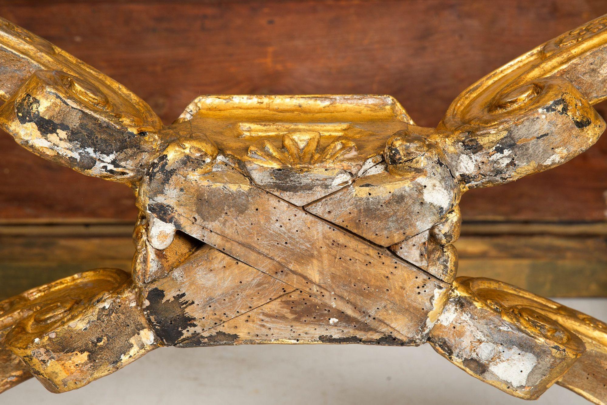 Italian 18th Century Baroque Giltwood Marble Top Console Table For Sale 13
