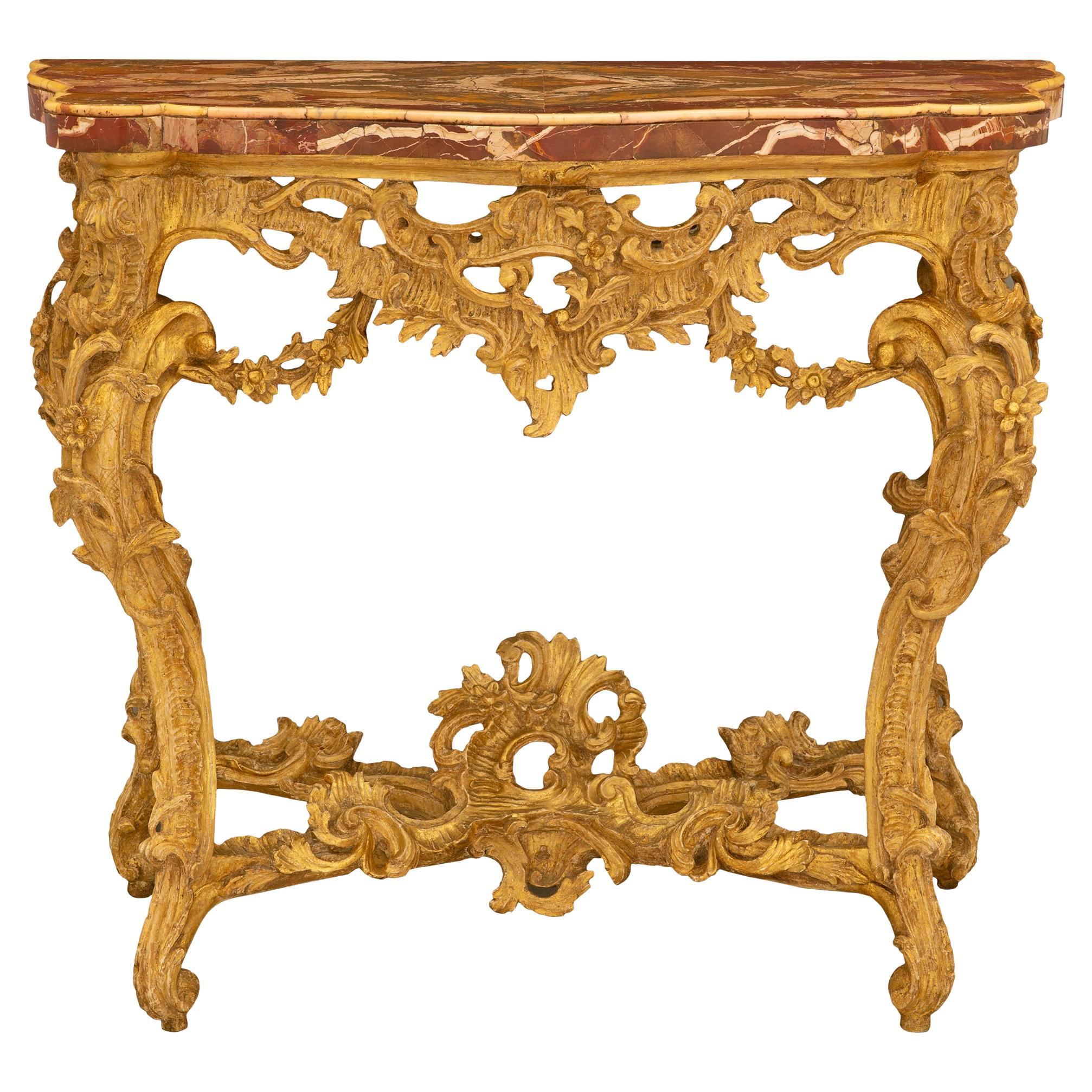 Italienische barocke italienische Konsole aus vergoldetem Holz und Marmor aus Rom aus dem 18. Jahrhundert