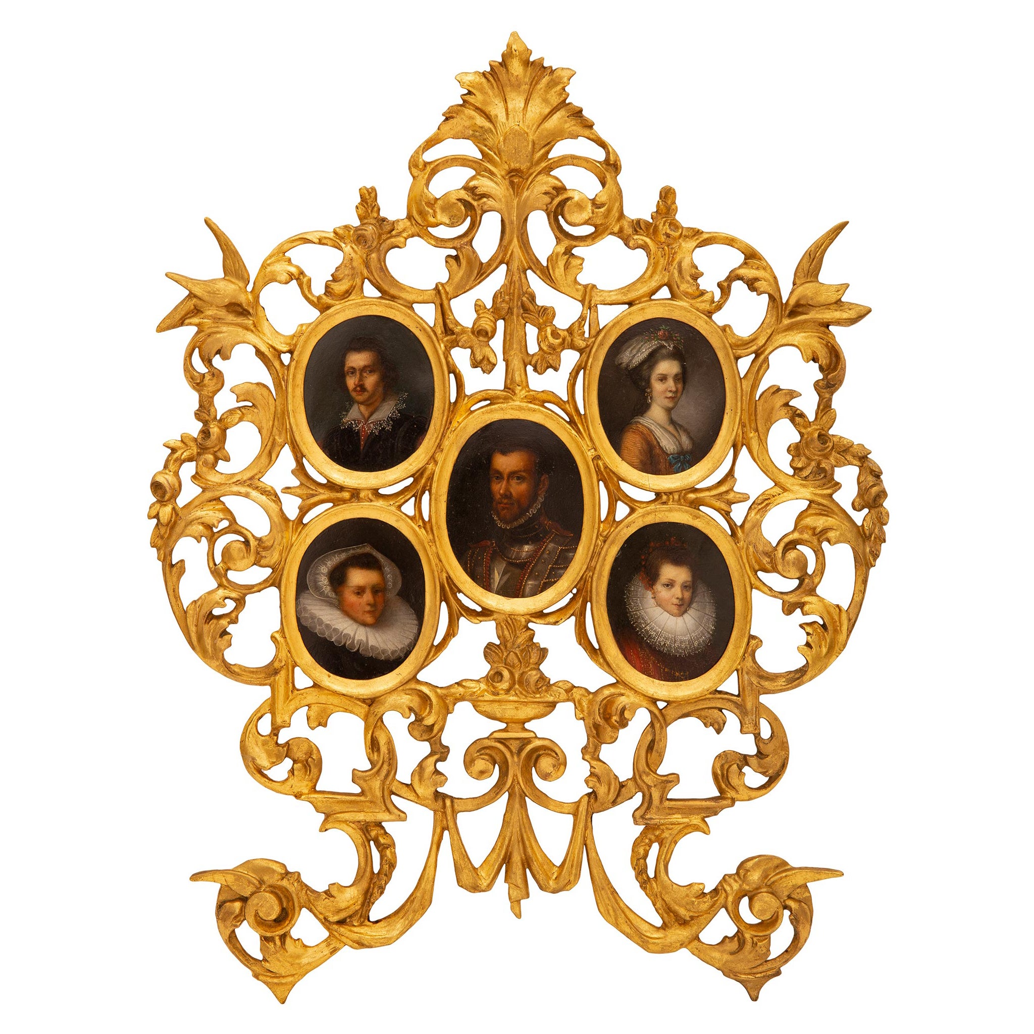 Cadre photo baroque italien du 18ème siècle en bois doré et huile sur carton