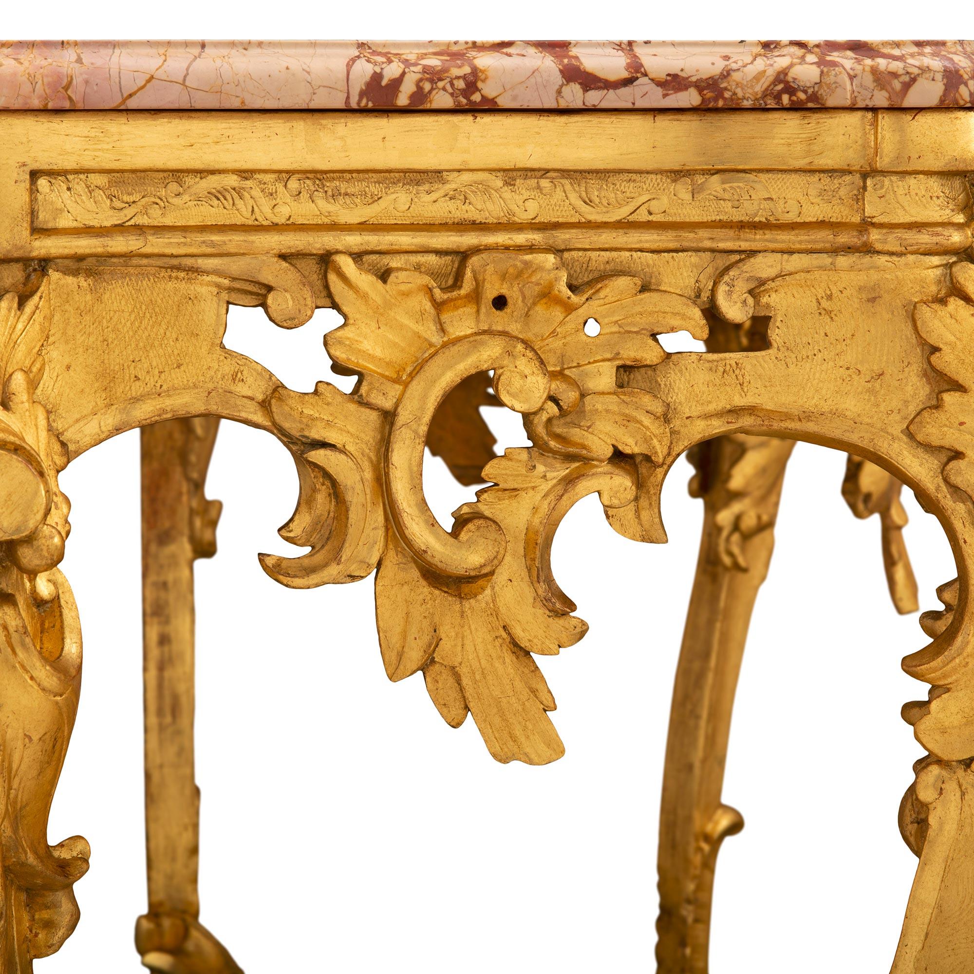 Italienische Konsole aus vergoldetem Holz und Sarrancolin-Marmor im Barockstil des 18. Jahrhunderts im Angebot 3