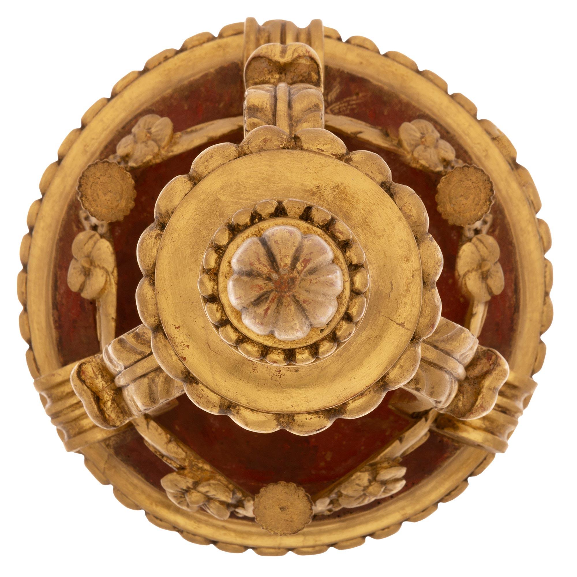 XVIIIe siècle et antérieur Lanterne italienne baroque du XVIIIe siècle en bois doré en vente