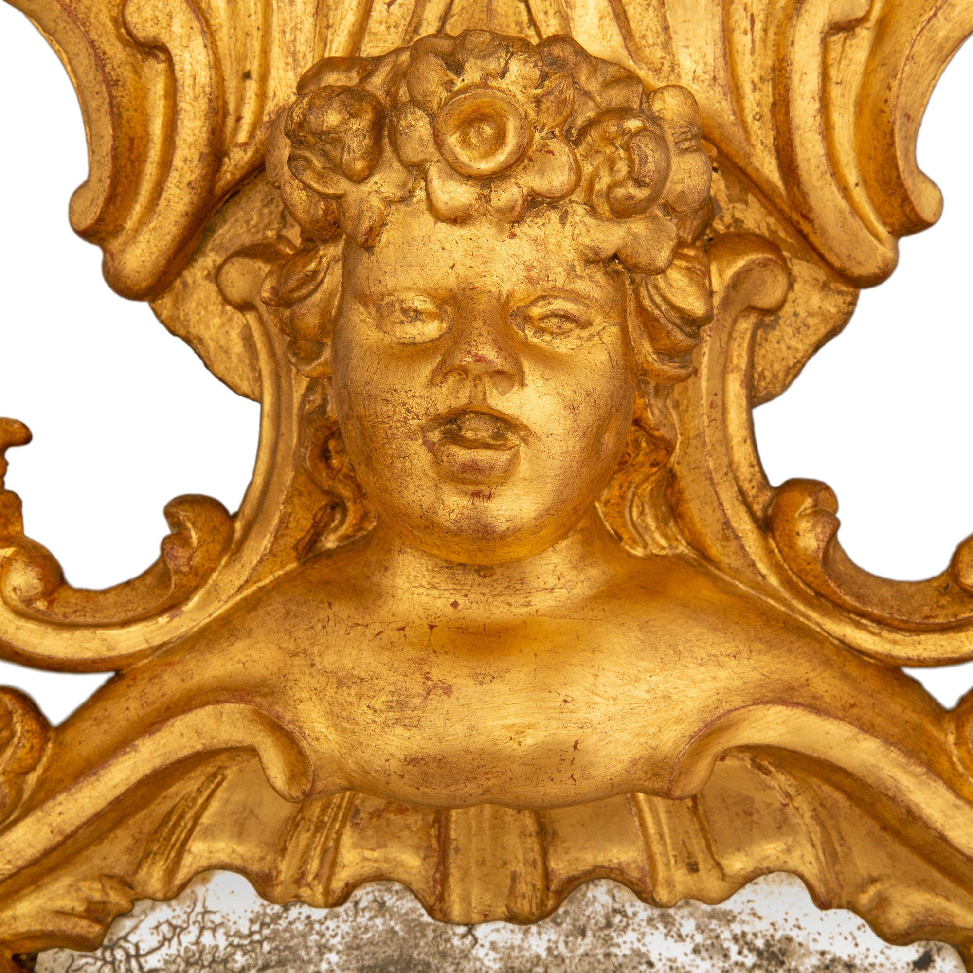 Miroir baroque italien du 18ème siècle en bois doré Bon état - En vente à West Palm Beach, FL