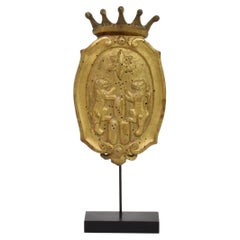 Italian 18th Century Baroque Style Giltwood Coat of Arms